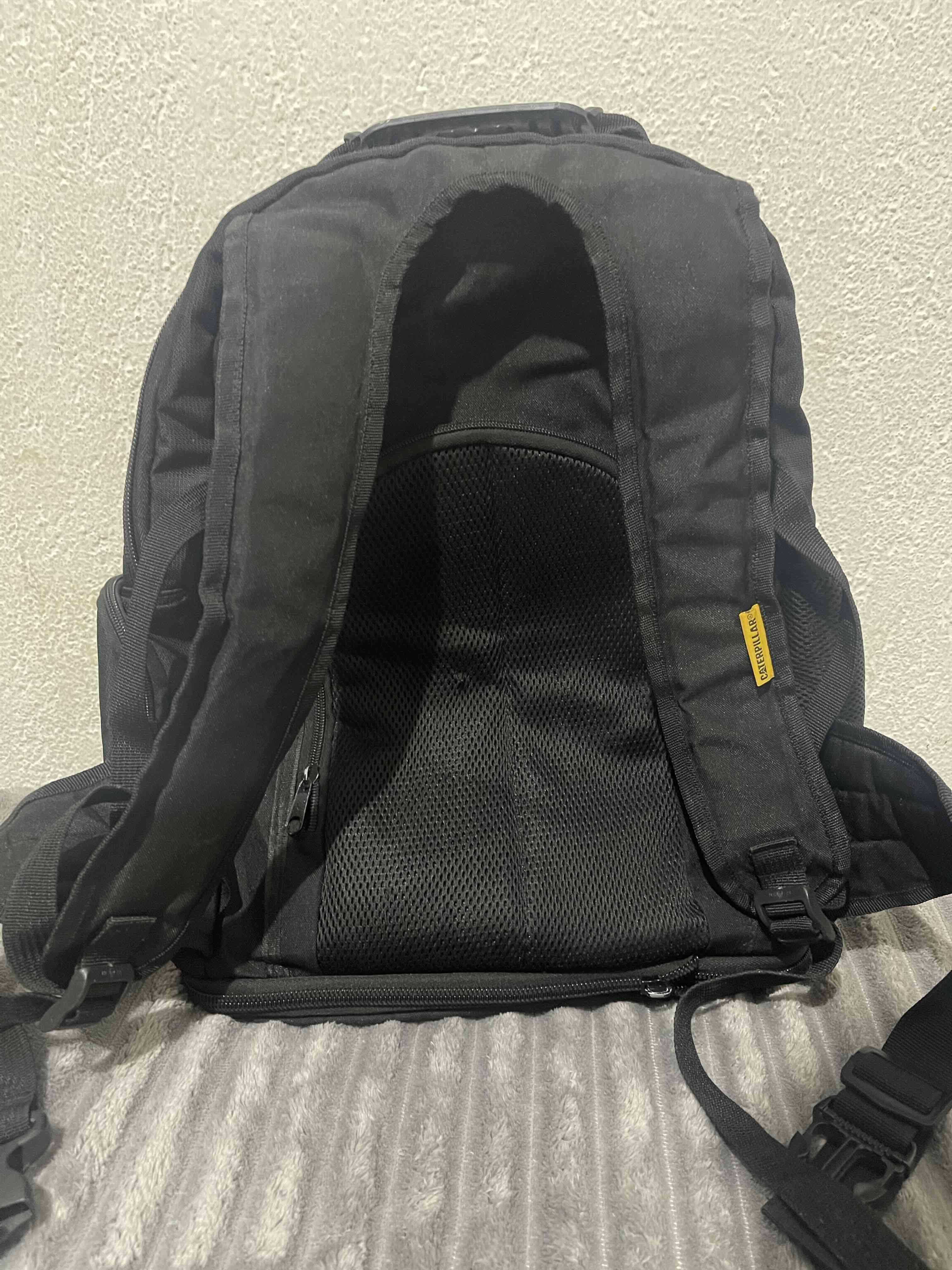 Mochila negra Caterpillar CAT - miniatura 2