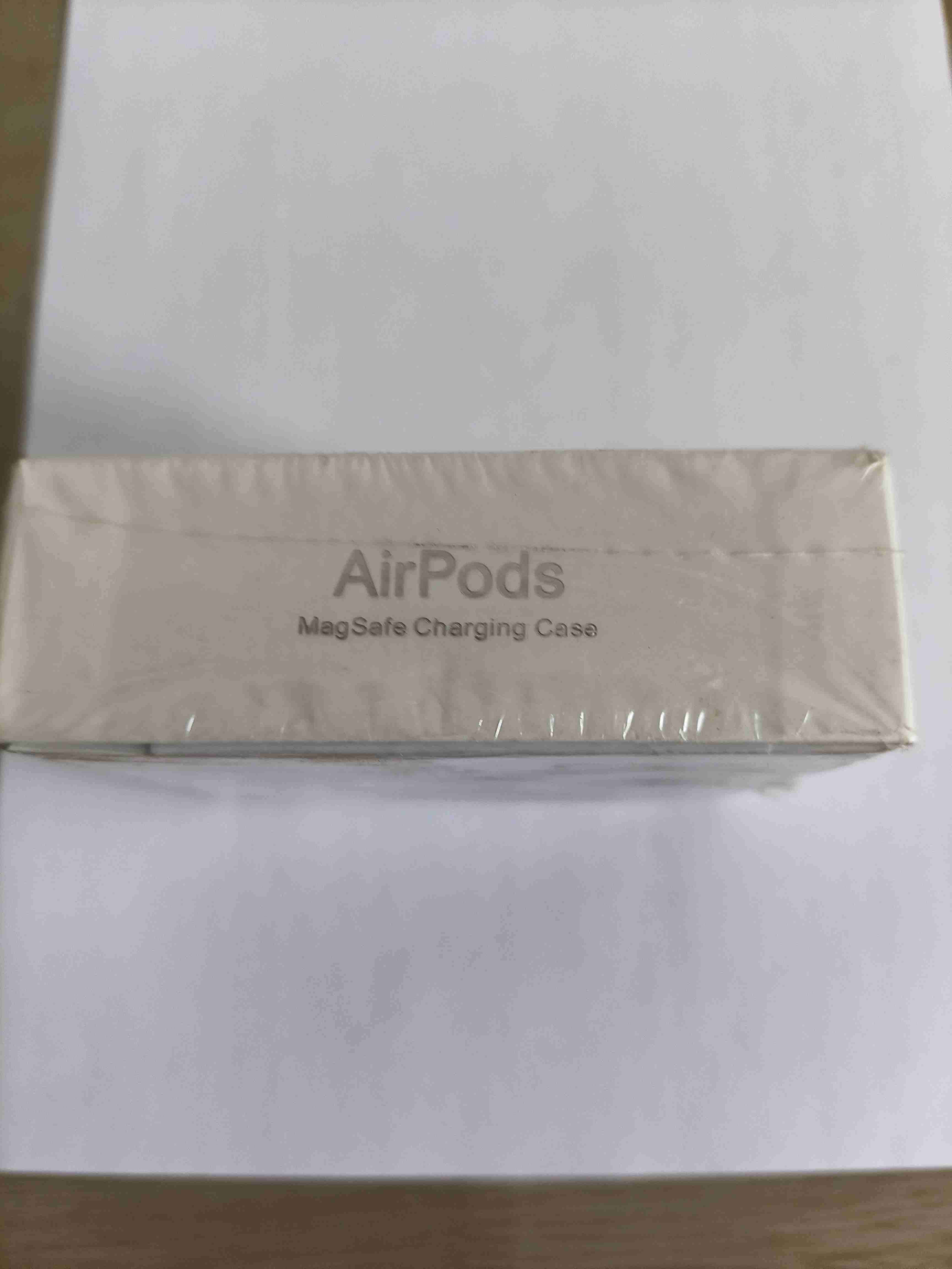 Apple AirPods con MagSafe nuevos 3ra generación - miniatura 2