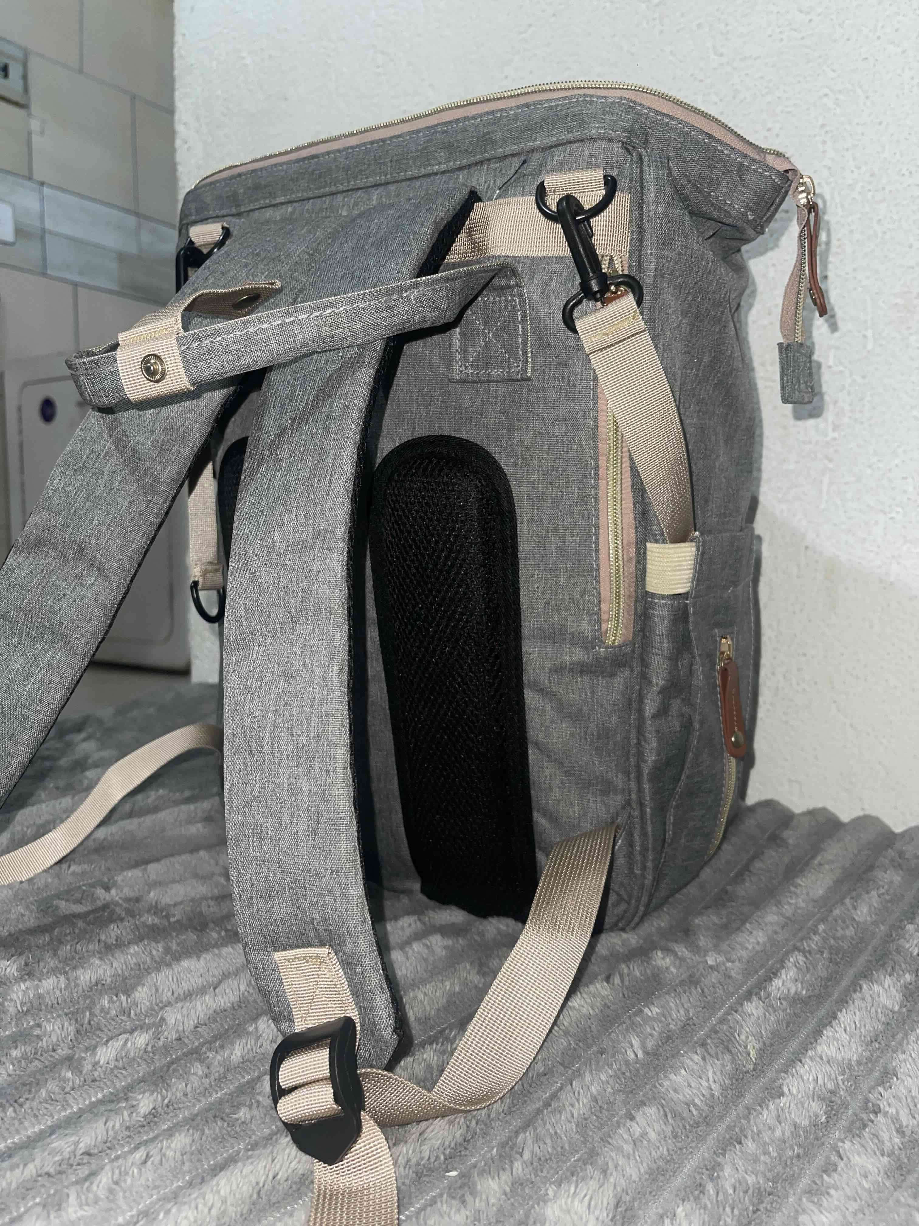 Pañalera Mochila gris con bolsito circular - miniatura 3