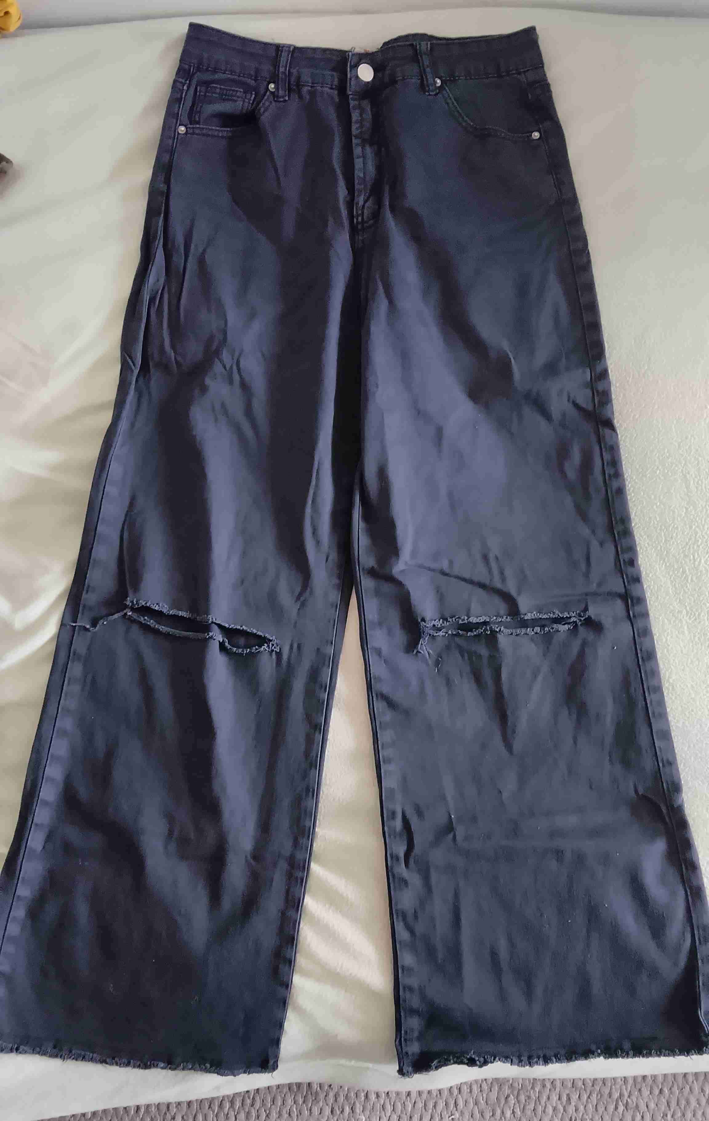 Jeans negros con rasgaduras - miniatura 1