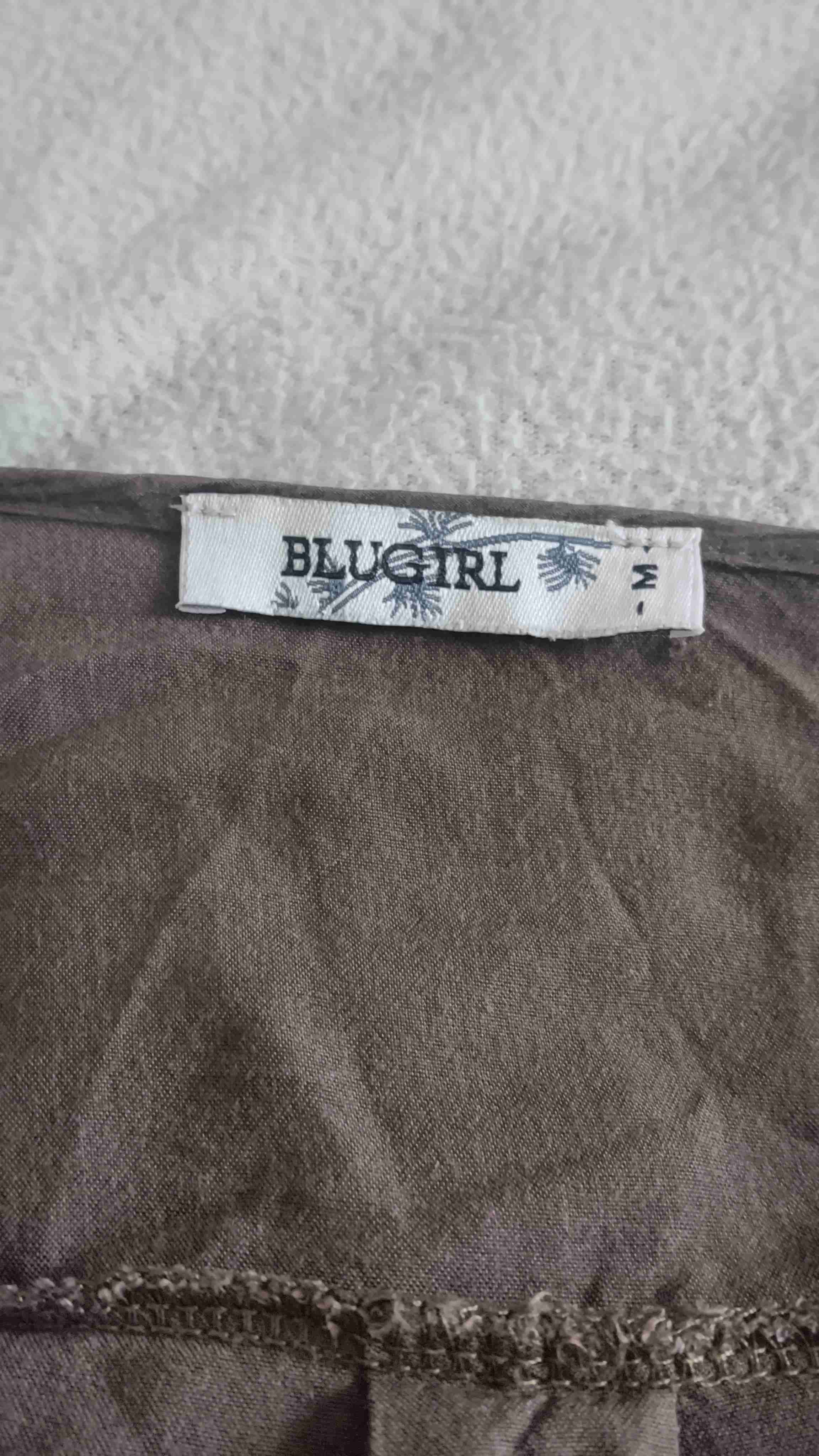 Blusa con botones - miniatura 3