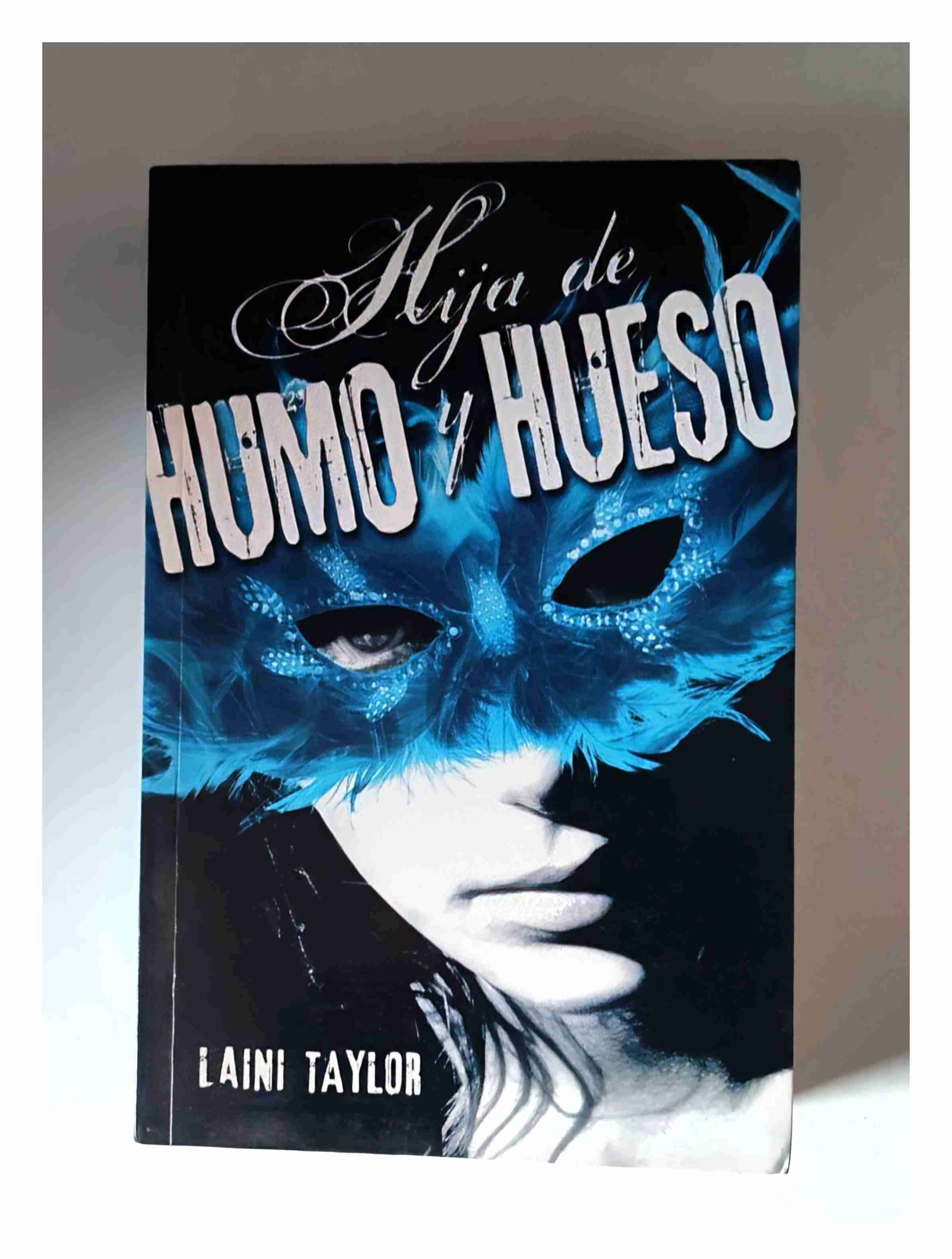 Libro Hija de Humo y Hueso - miniatura 1