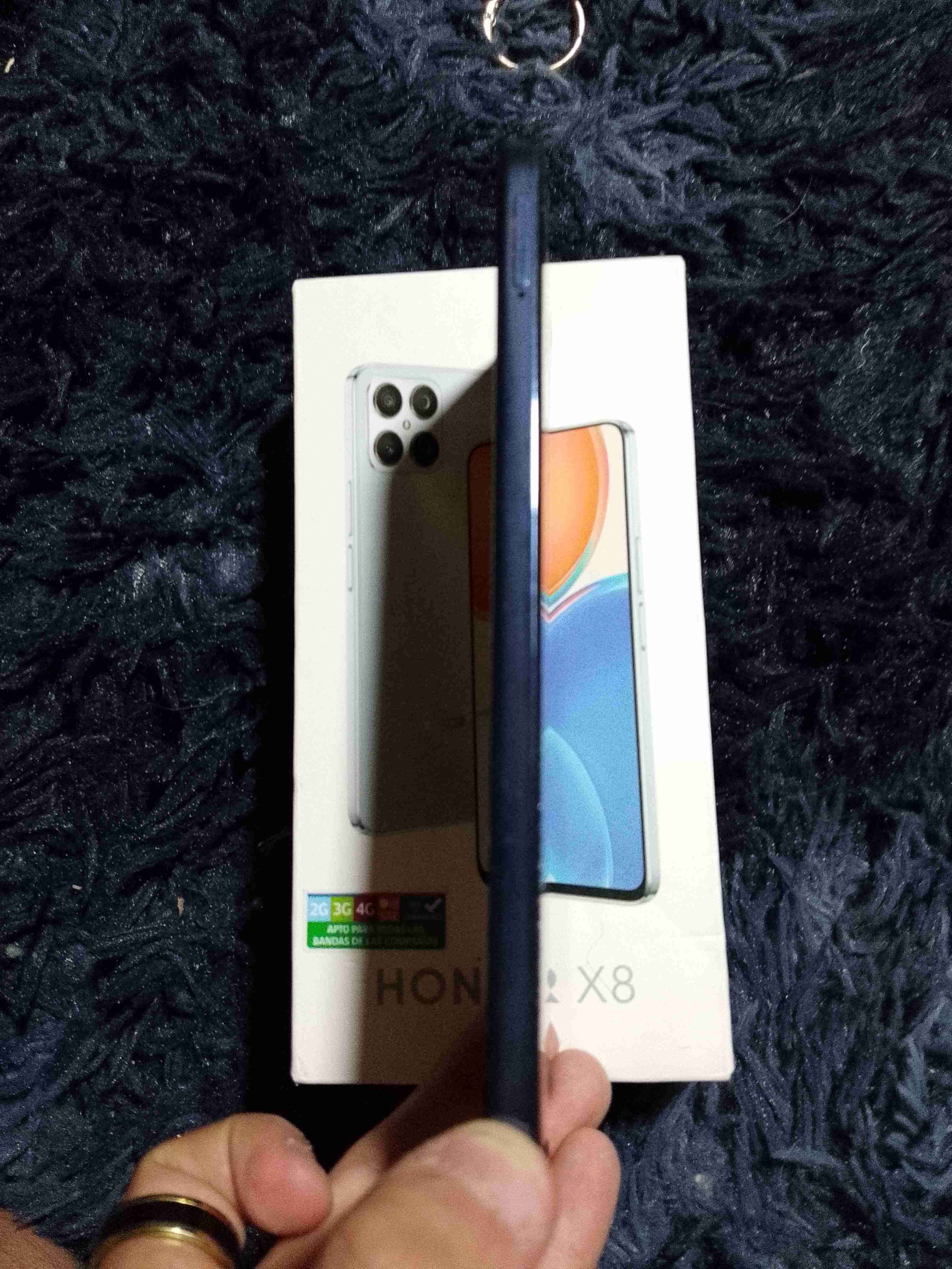 Honor X8 pantalla rota - miniatura 3