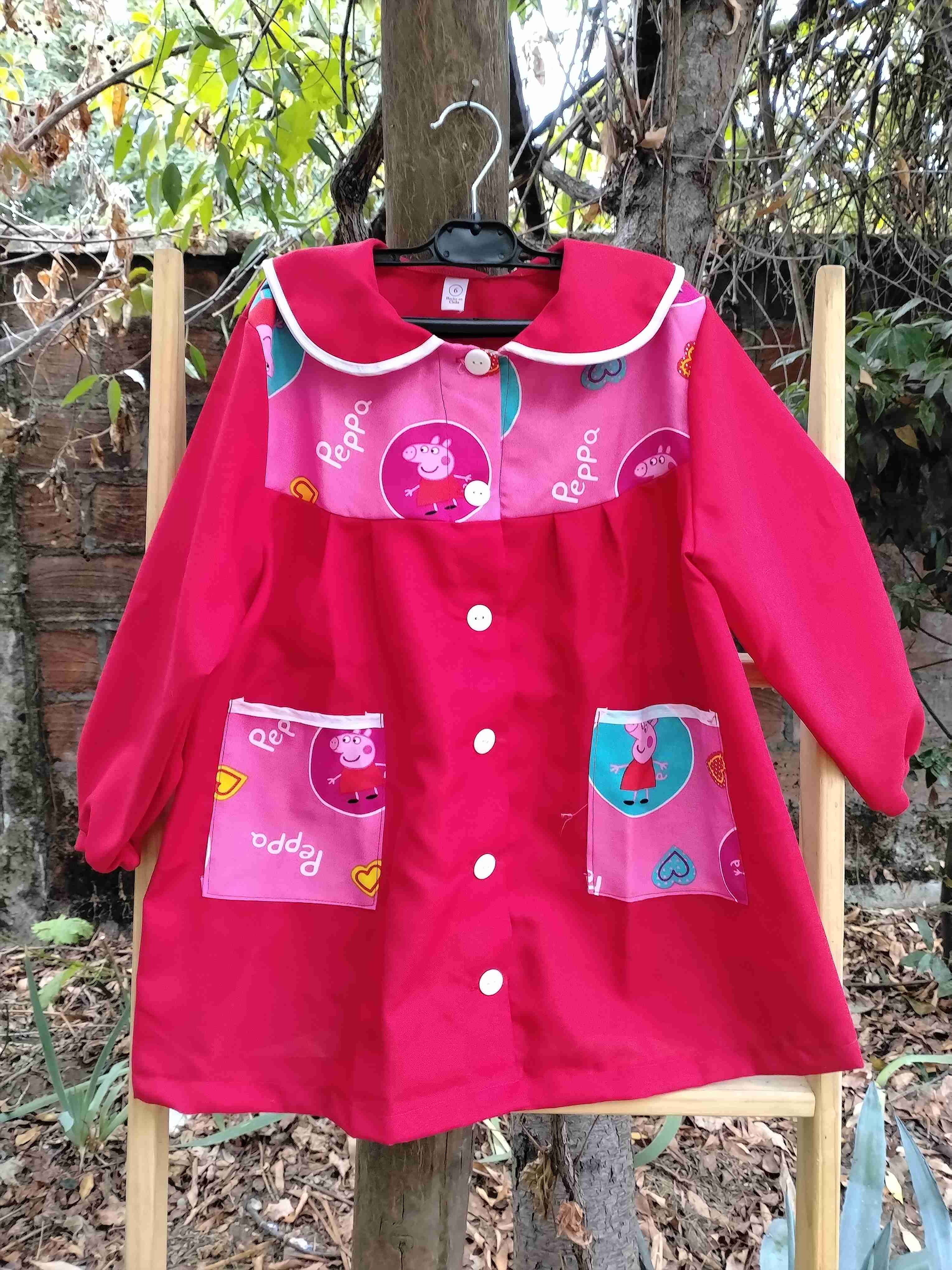 Delantal verde infantil con estampado - miniatura 6