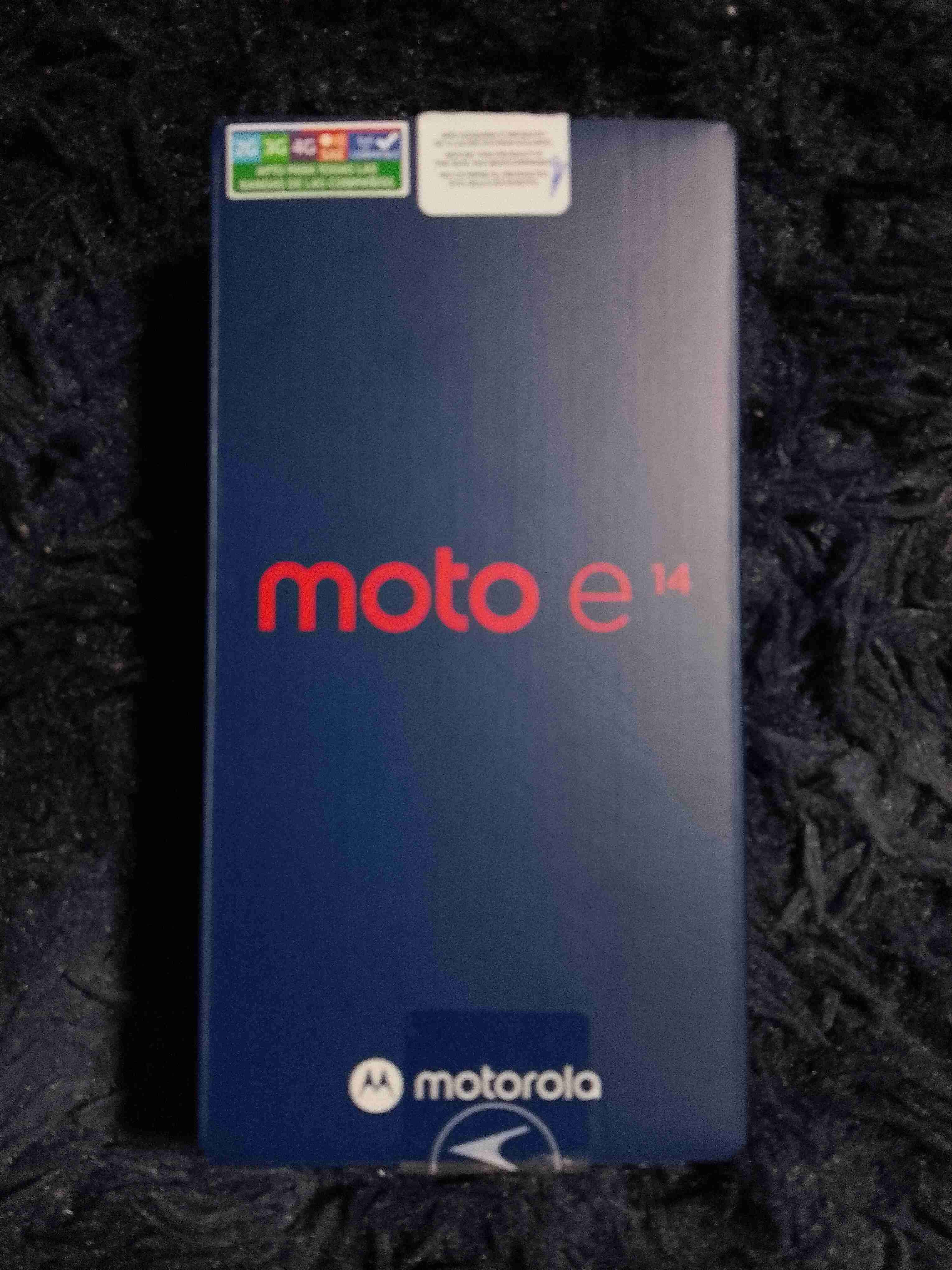 Motorola Moto E14 nuevo - miniatura 1