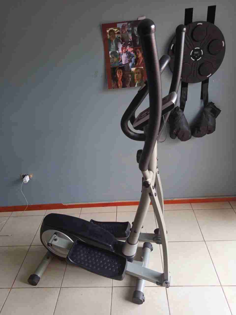 Máquina elíptica Maxtrek - miniatura 4