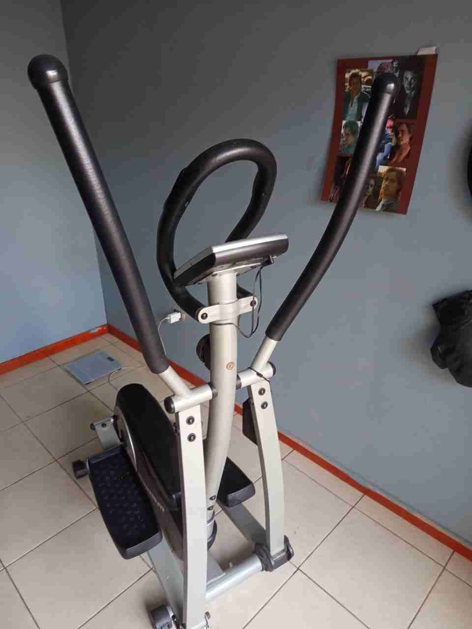 Máquina elíptica Maxtrek - miniatura 5