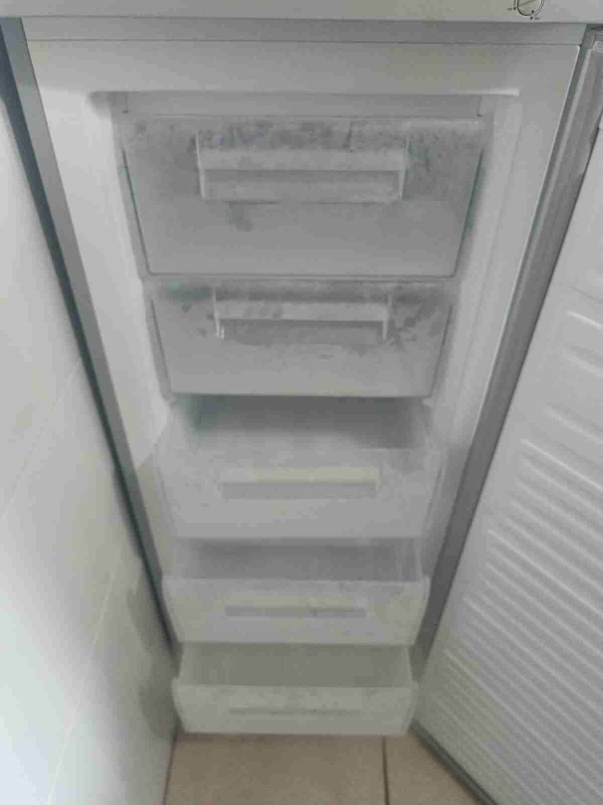 Congelador vertical gris Fensa 6 gabetas - miniatura 2