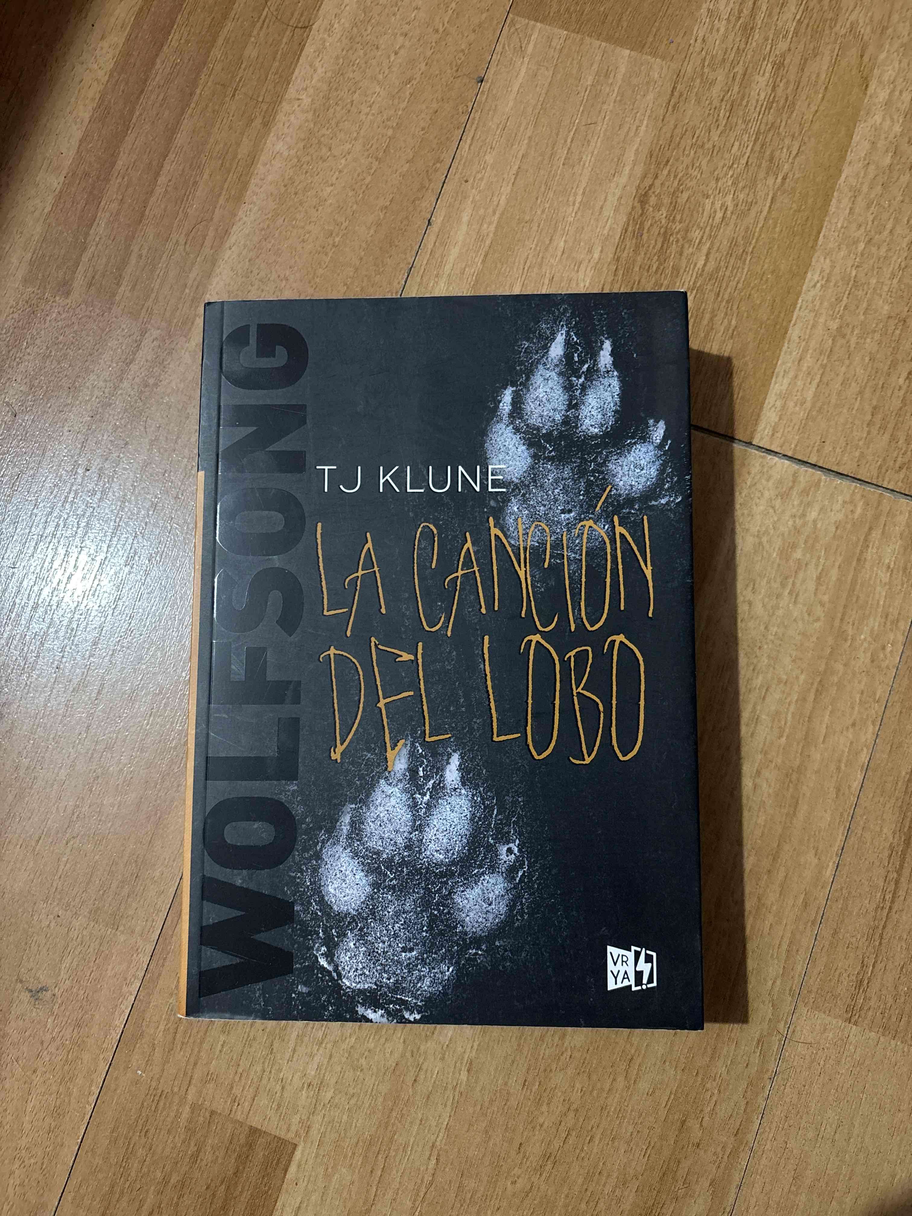 Libro 'La Canción del Lobo' de TJ Klune - miniatura 1