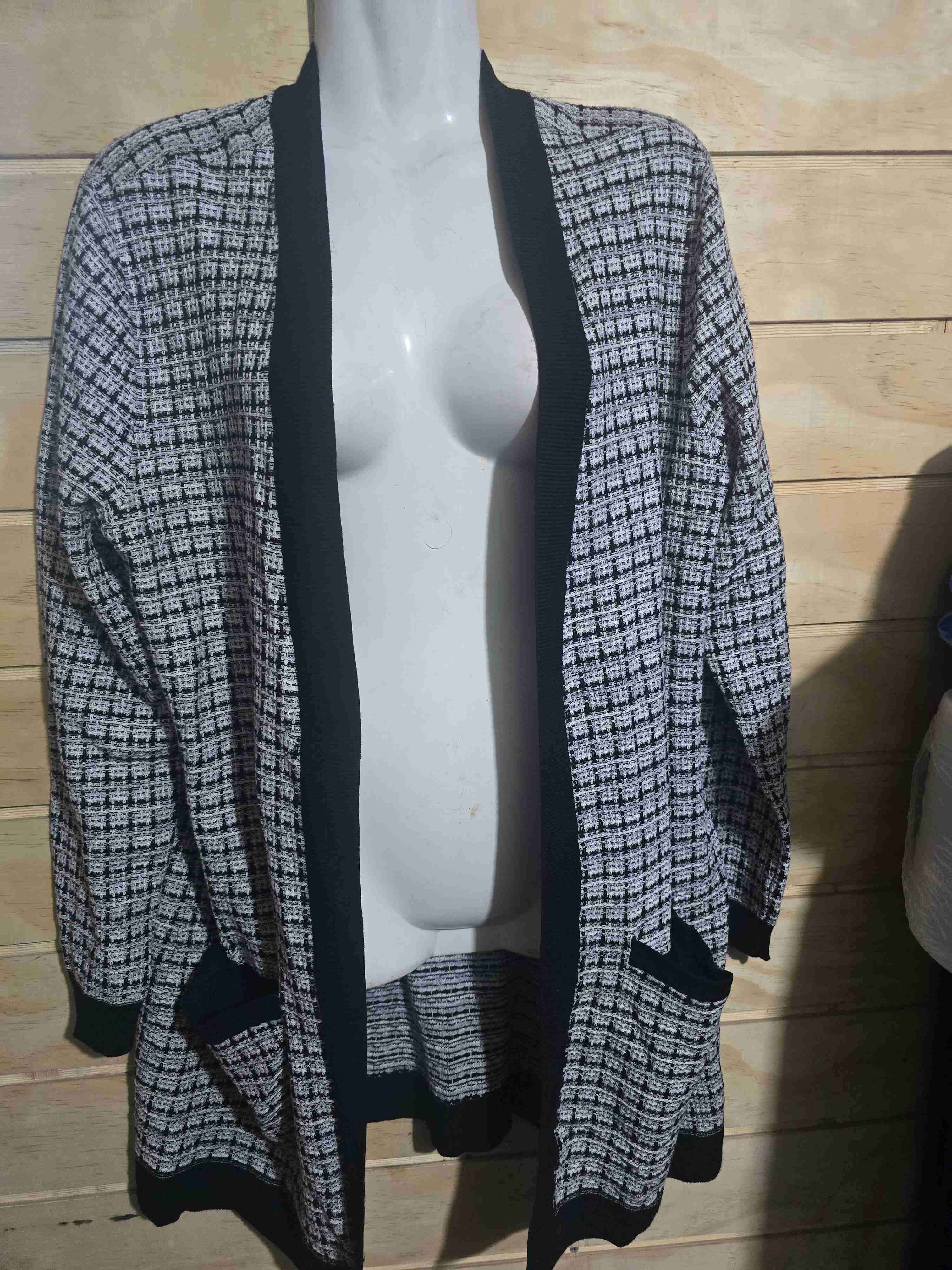 Abrigo gris a cuadros - miniatura 3