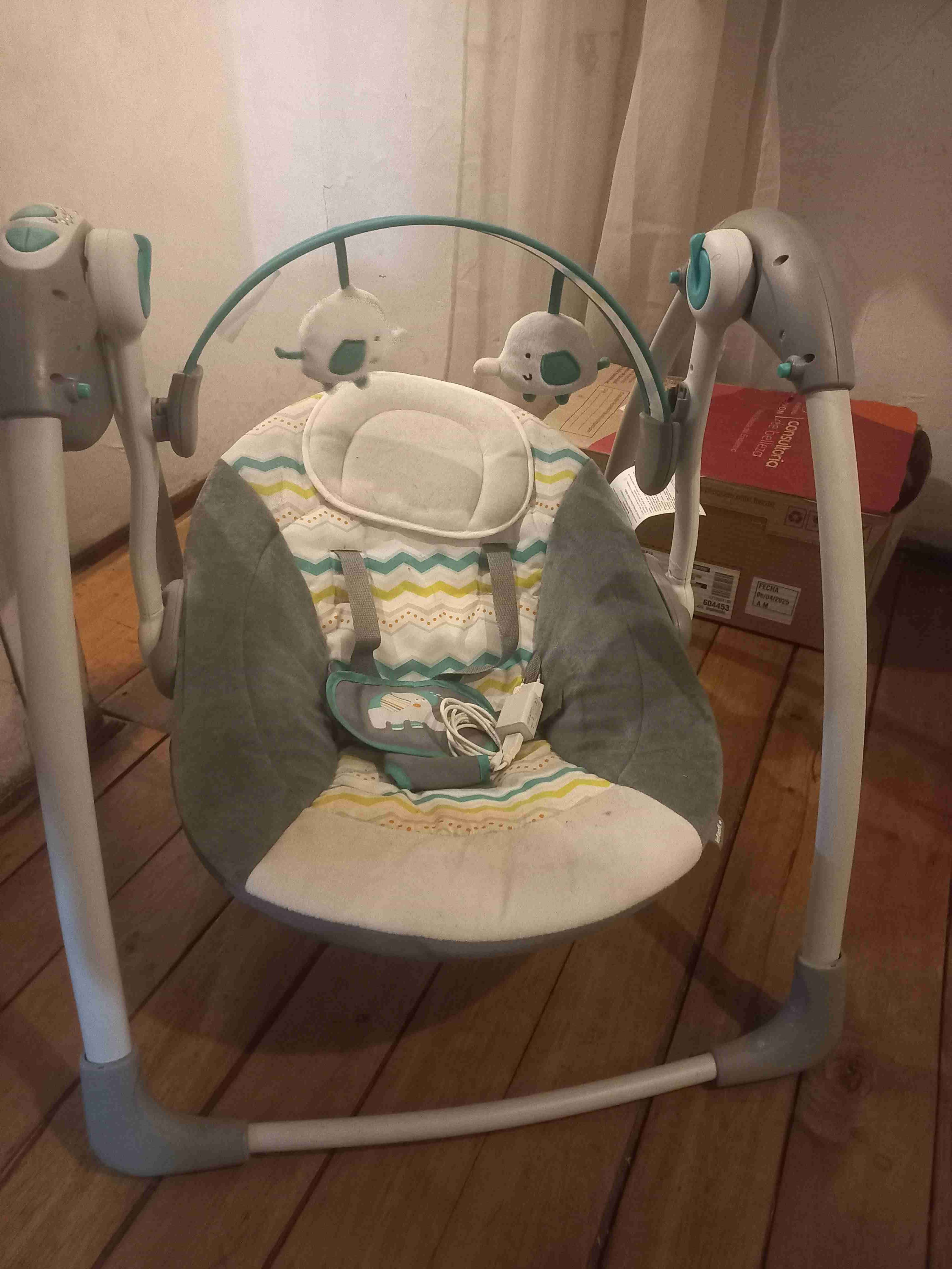 Silla mecedora para bebé gris - miniatura 4