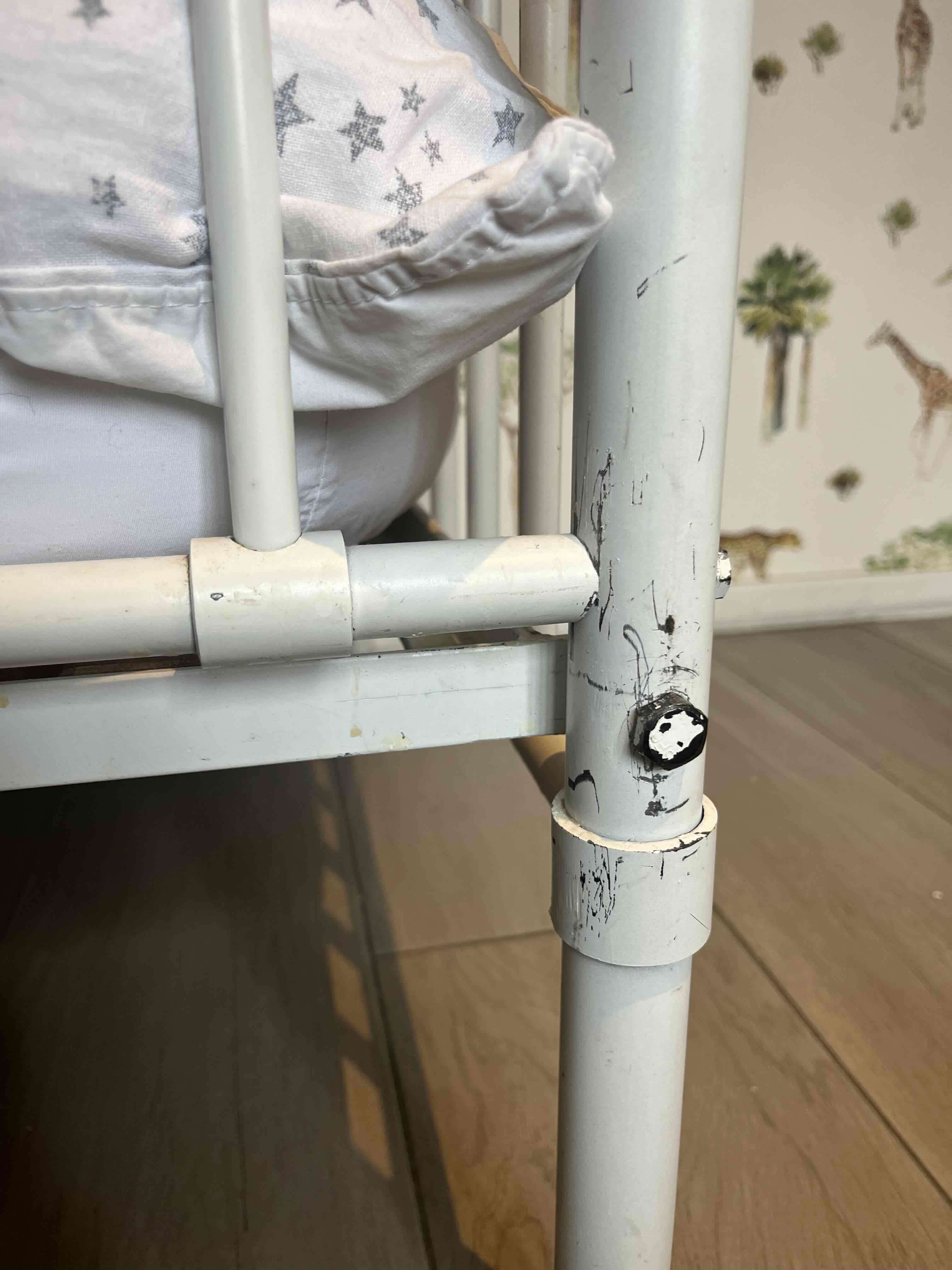 Cuna infantil blanca metálica - miniatura 5