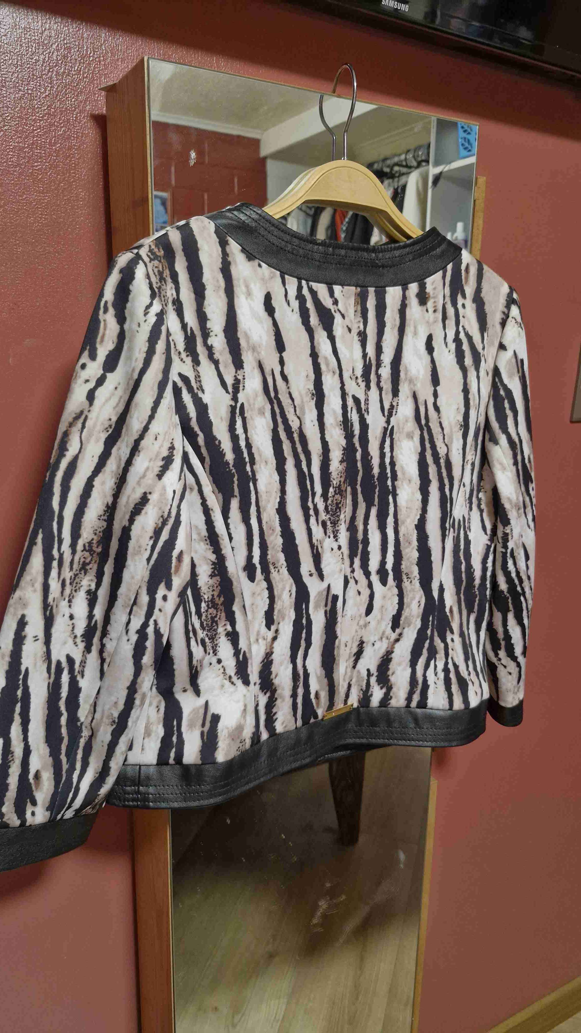 Chaqueta estampado animal print - miniatura 4
