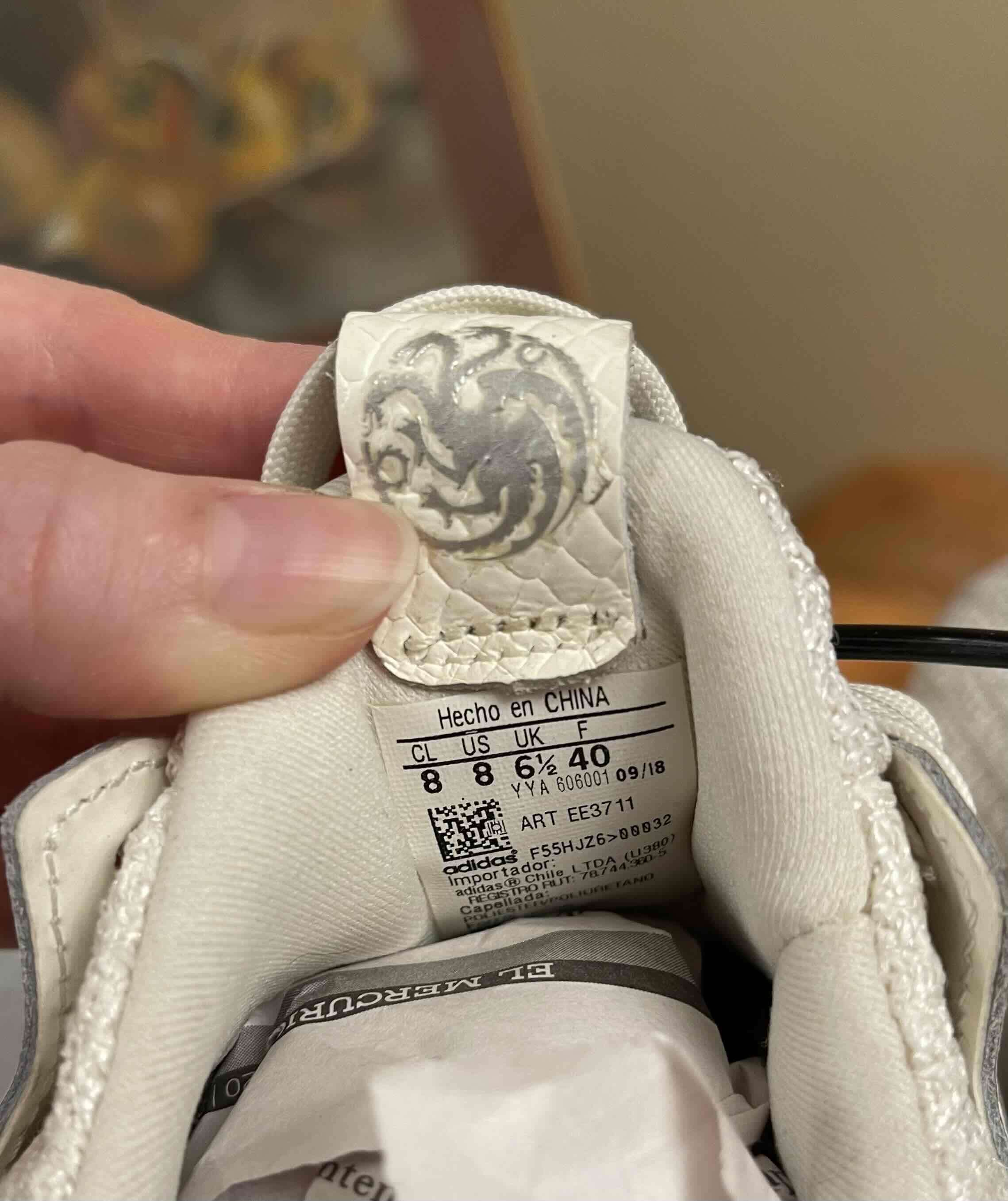 Zapatillas ultra boost edición GOT - miniatura 2
