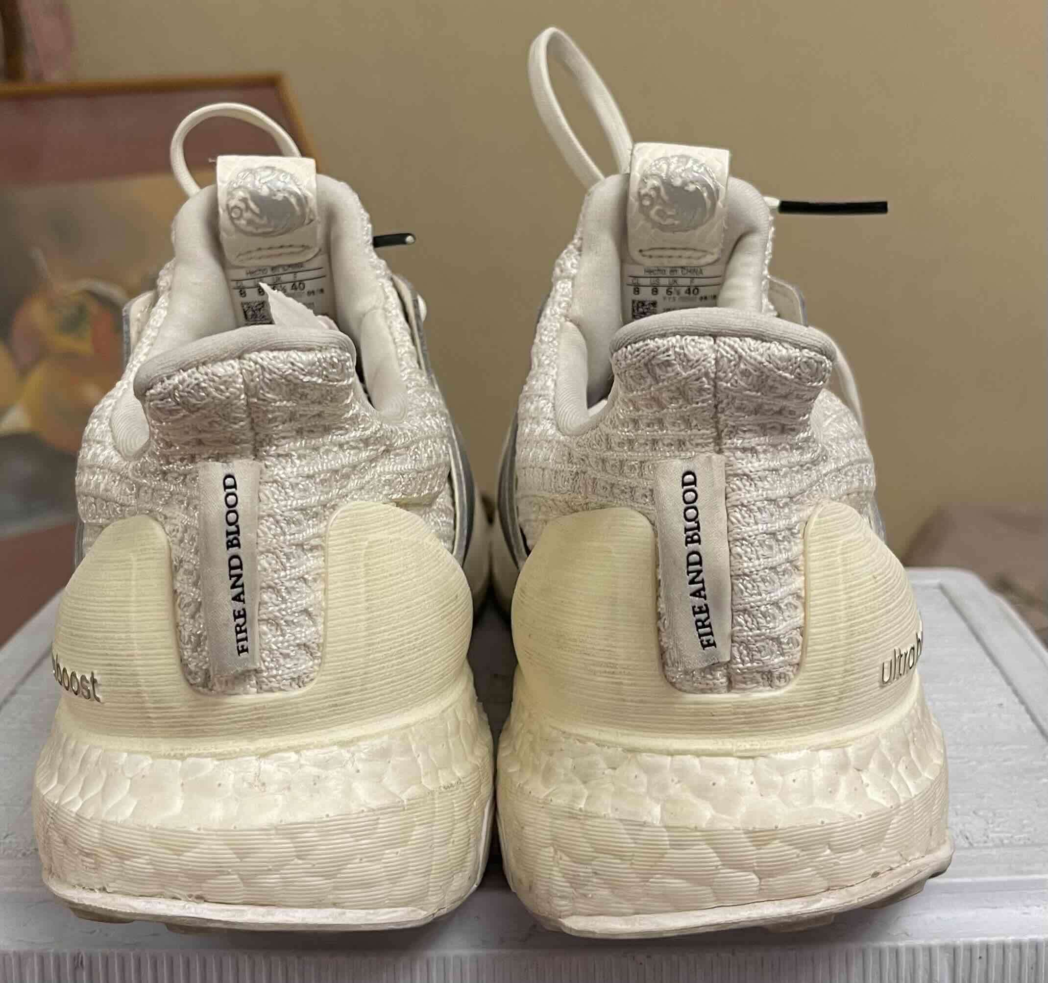 Zapatillas ultra boost edición GOT - miniatura 3