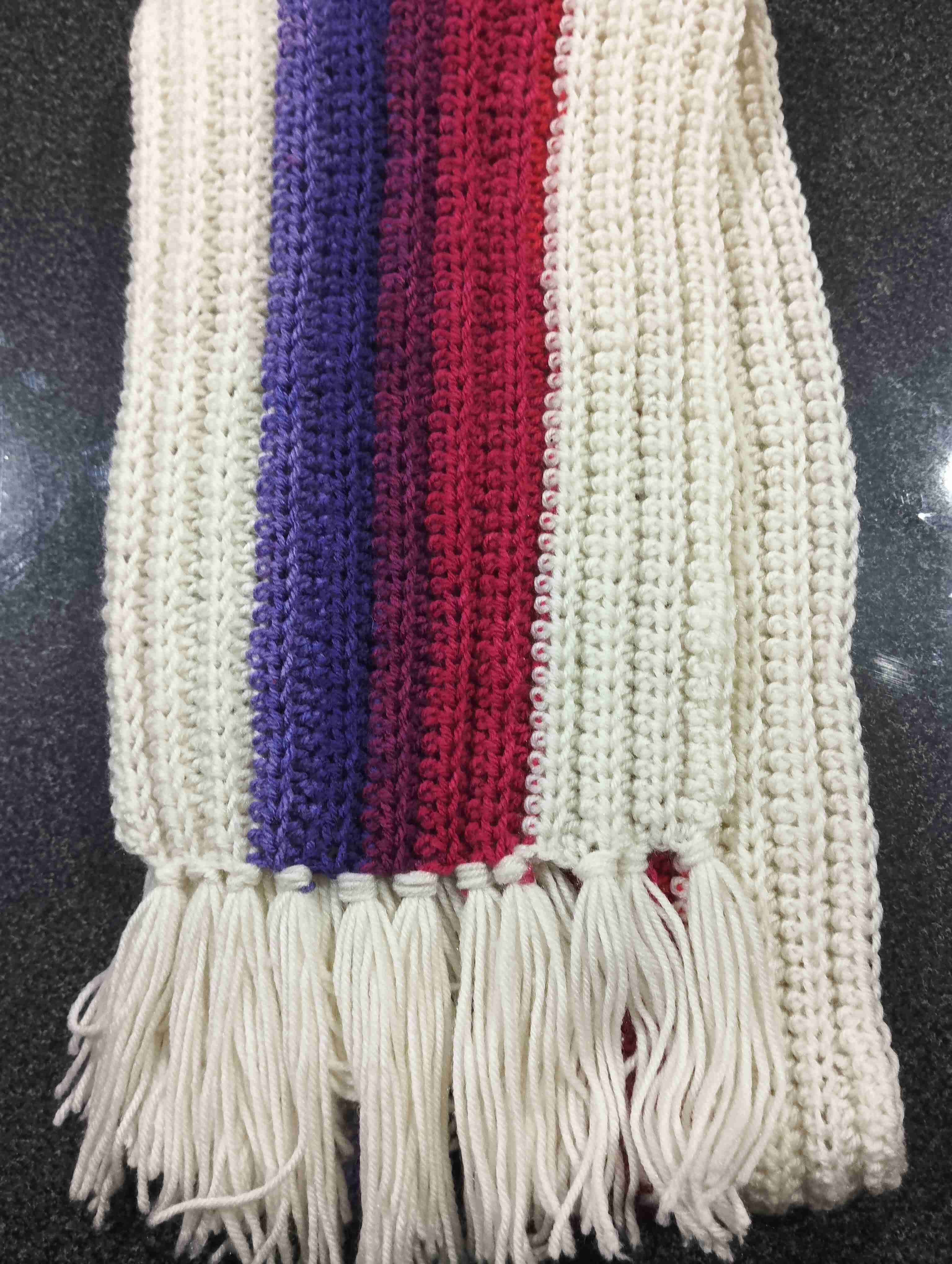 Bufanda tejida a rayas - miniatura 3