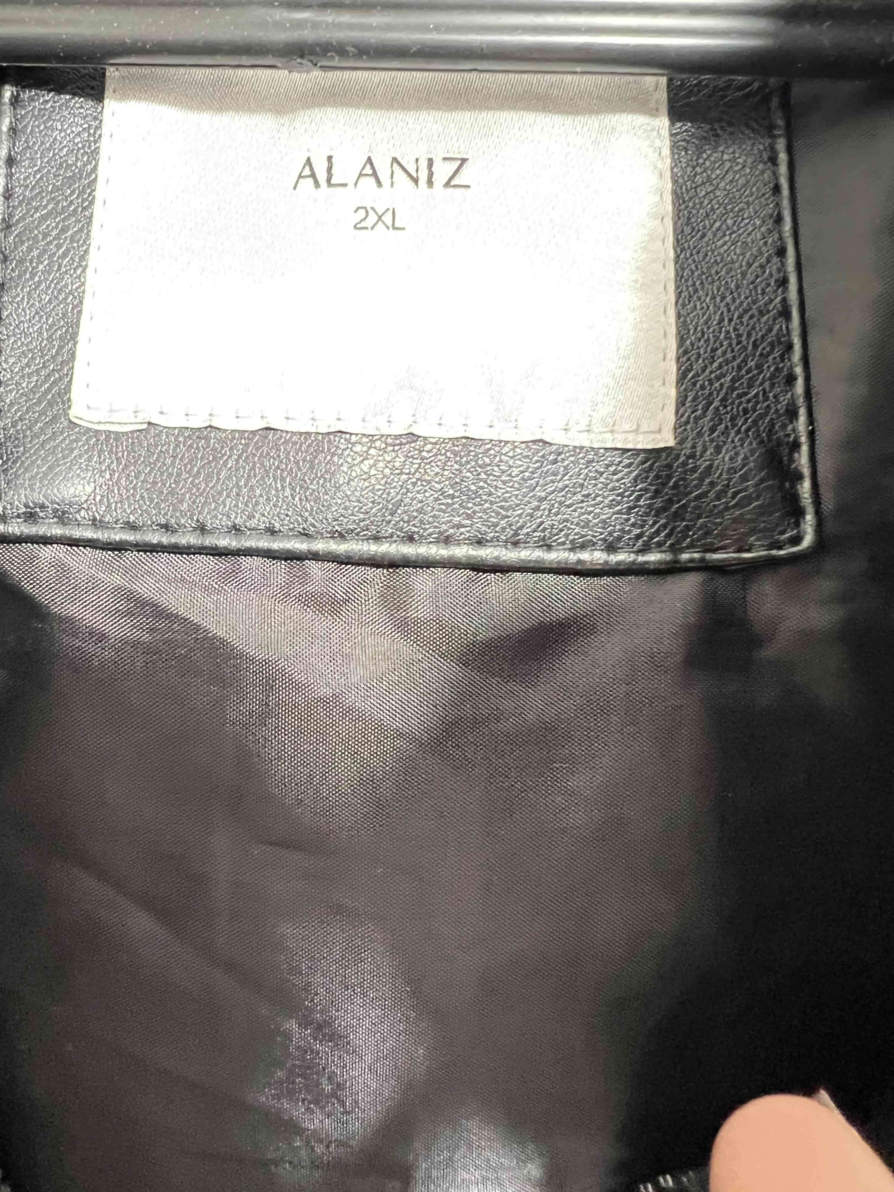 Chaqueta inflada negra - miniatura 2