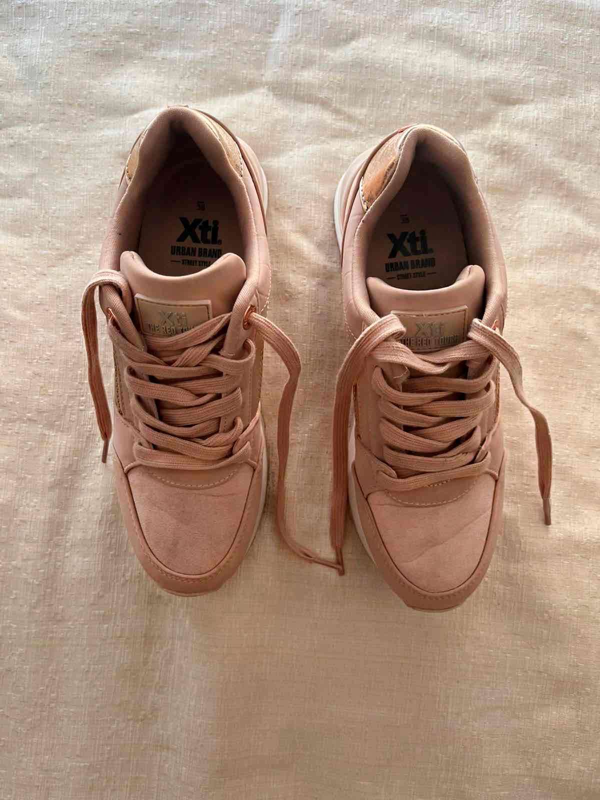 Zapatillas Mujer Talla 38 Rosadas -Buen Estado - miniatura 1