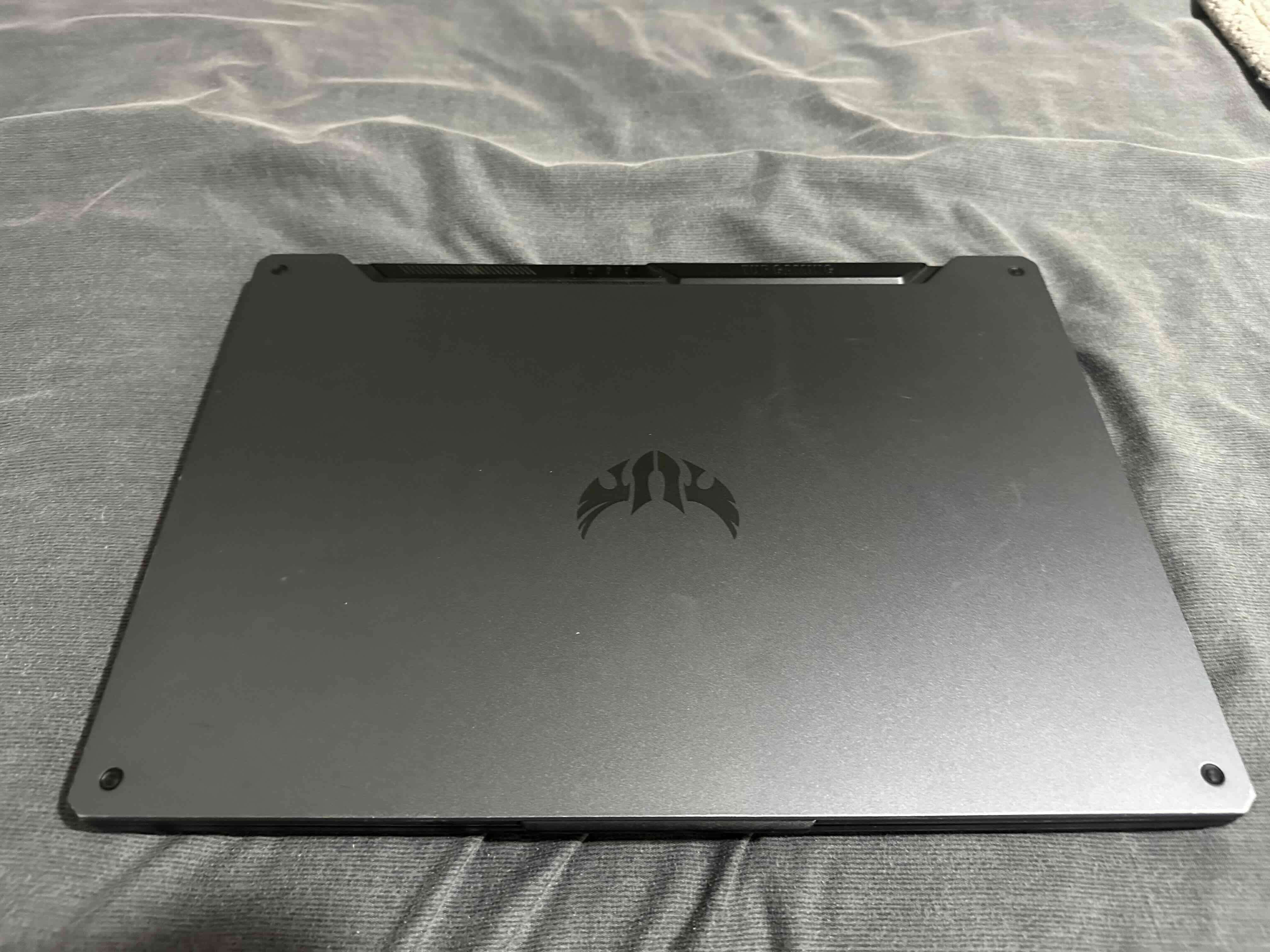 Laptop para gaming ASUS - miniatura 2