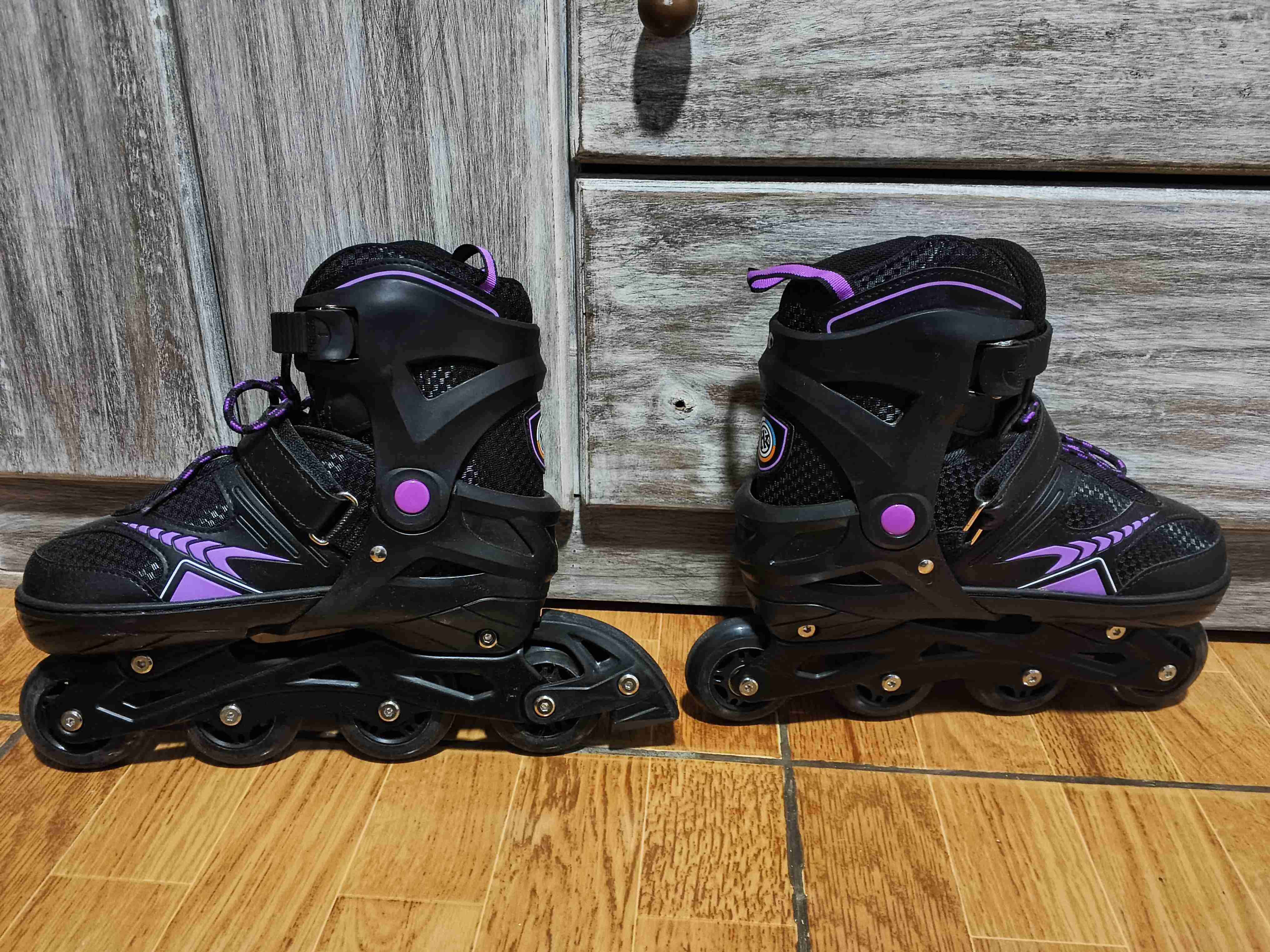 Patines en línea negros y morados - miniatura 5