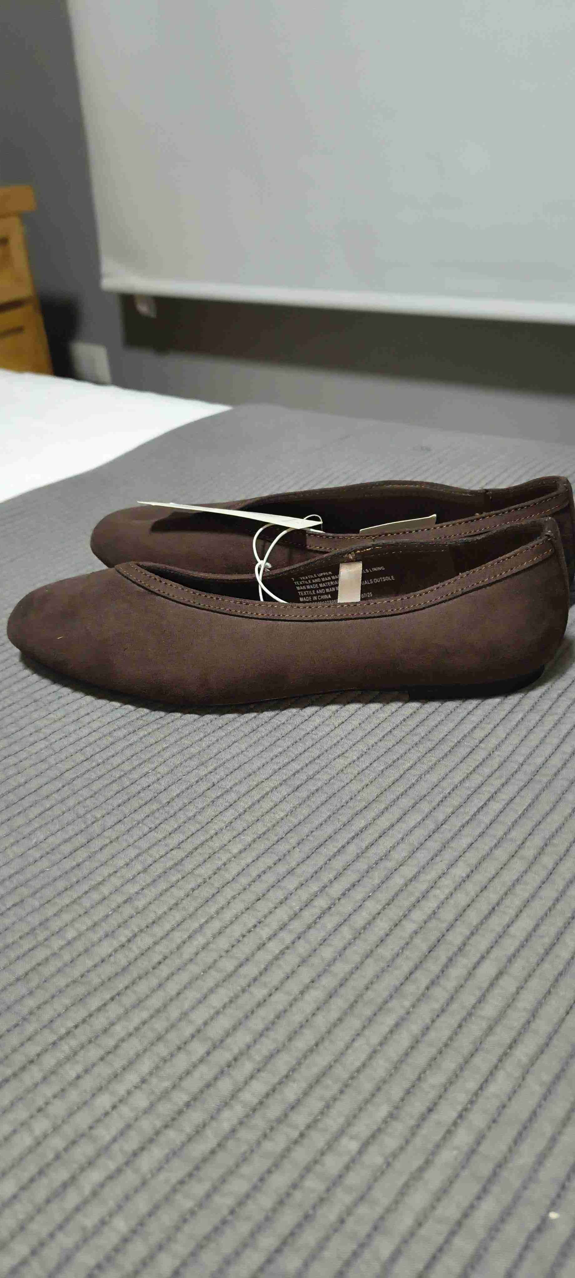 Zapatos planos marrones nuevos - miniatura 2