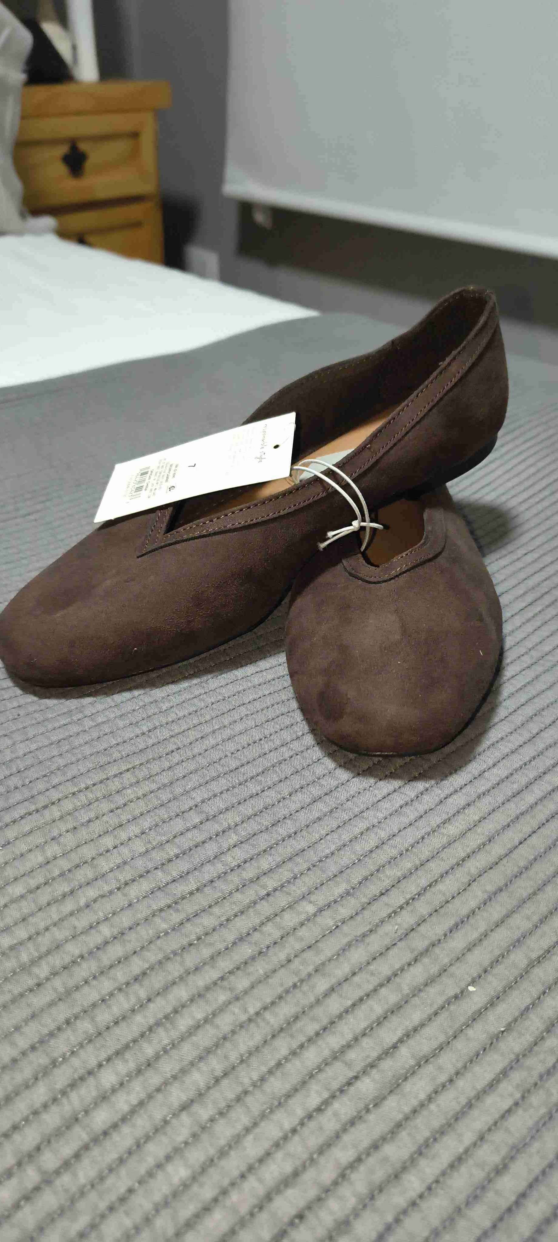 Zapatos planos marrones nuevos - miniatura 4