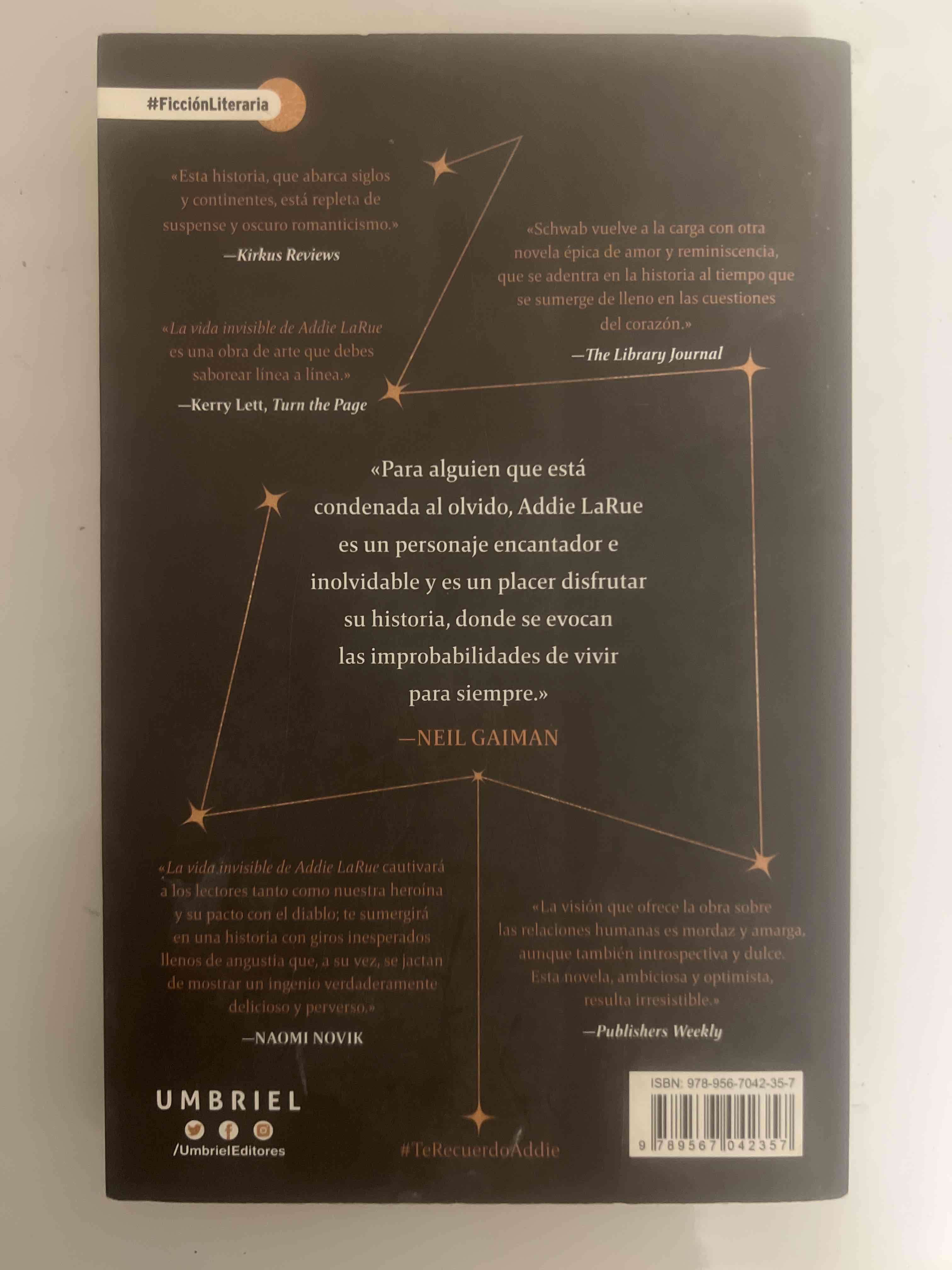 Libro 'La vida invisible de Addie LaRue' - miniatura 2