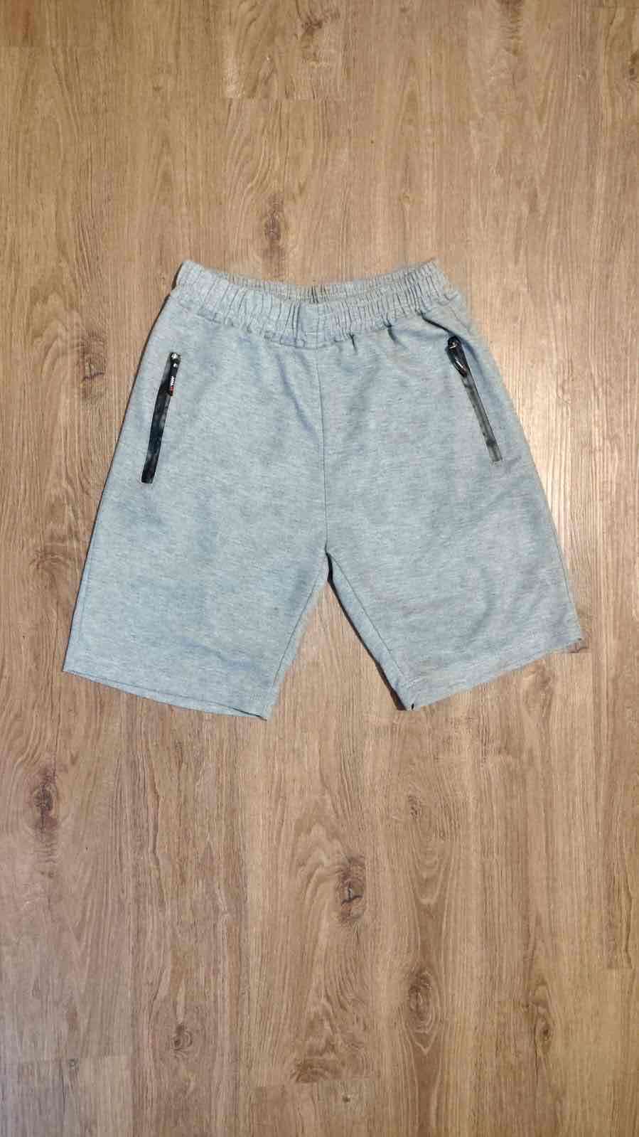 Shorts deportivos grises