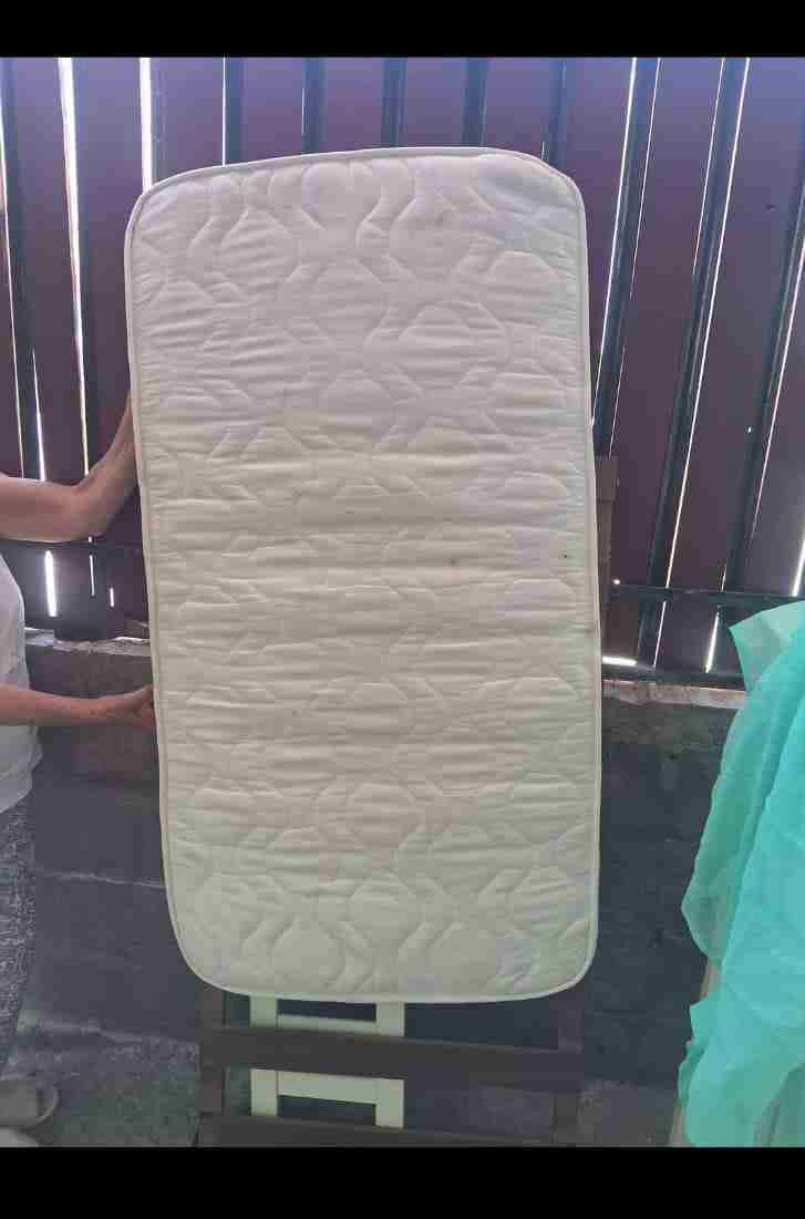 Cuna de bebé con dosel verde - miniatura 2