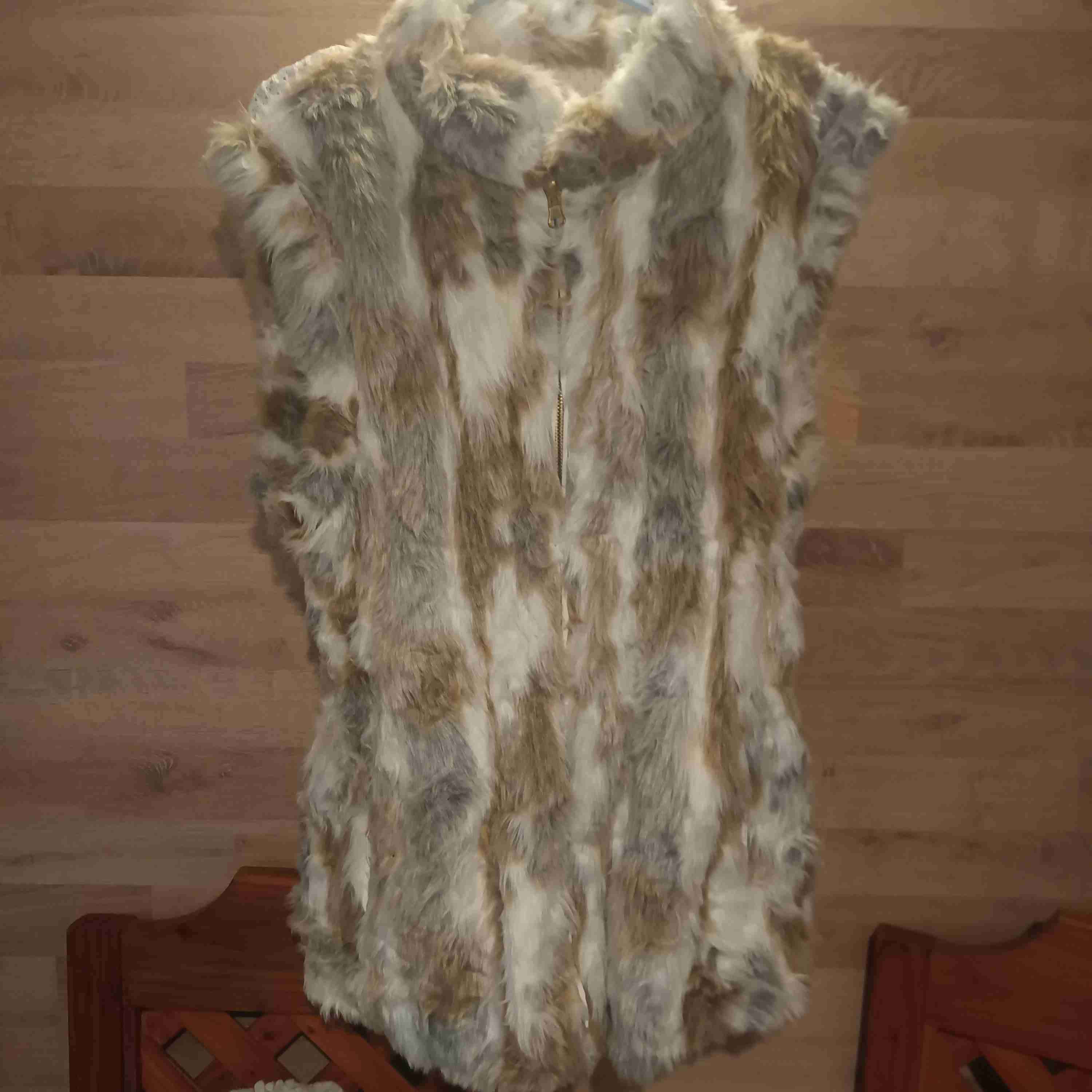 Abrigo peludo lila - miniatura 4