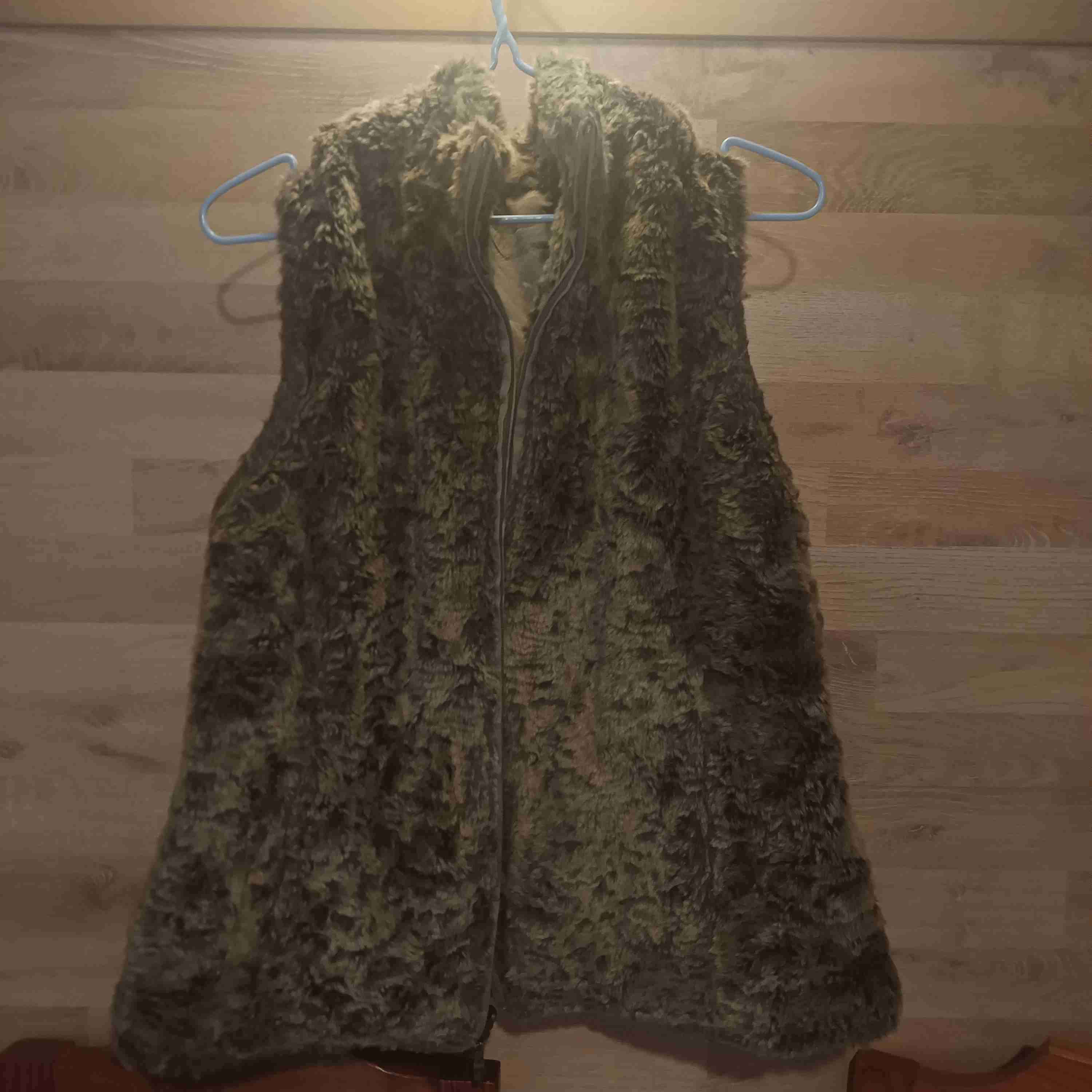 Chaleco de piel sintética largo - miniatura 6