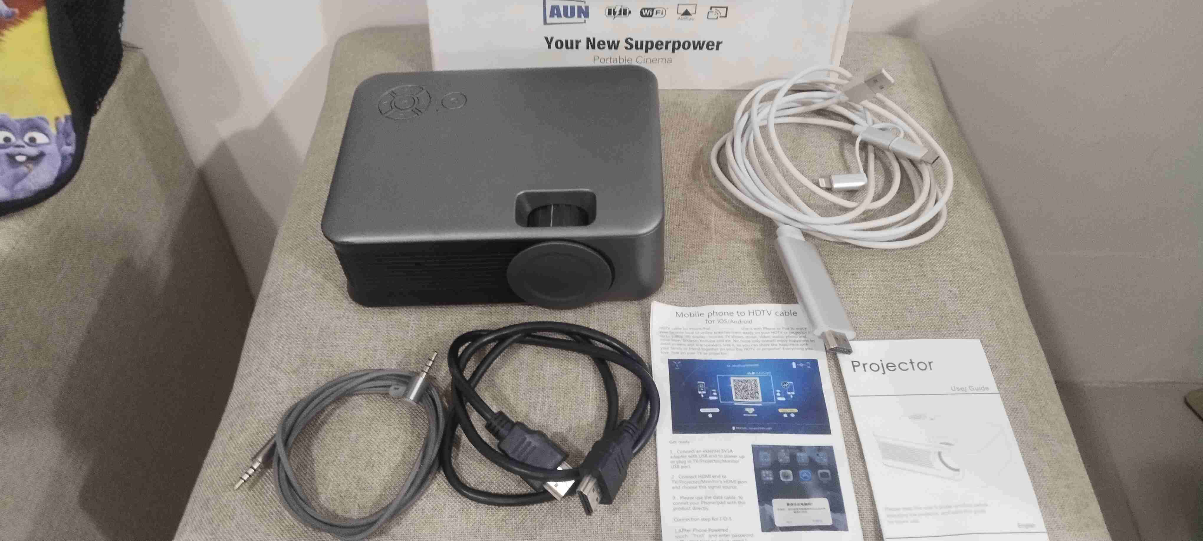 Proyector portátil AUN con cables - miniatura 2