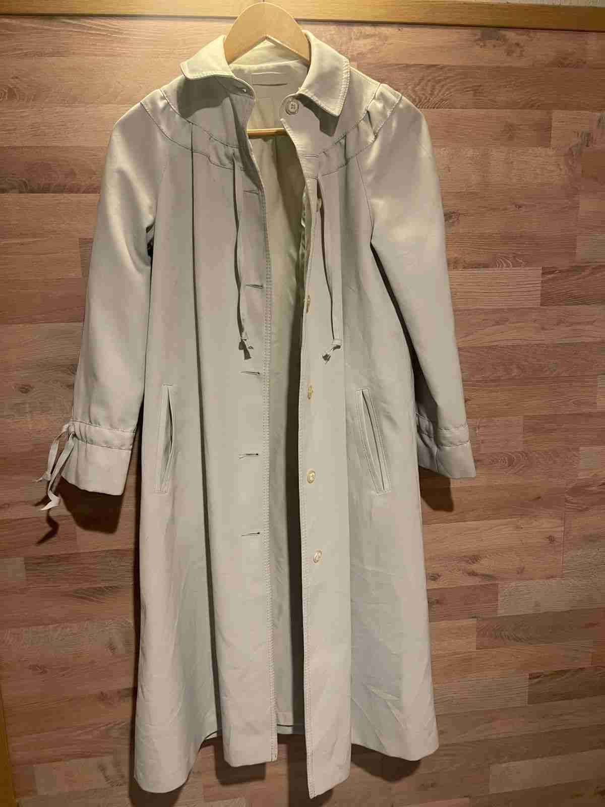 Abrigo rojo de terciopelo - miniatura 2