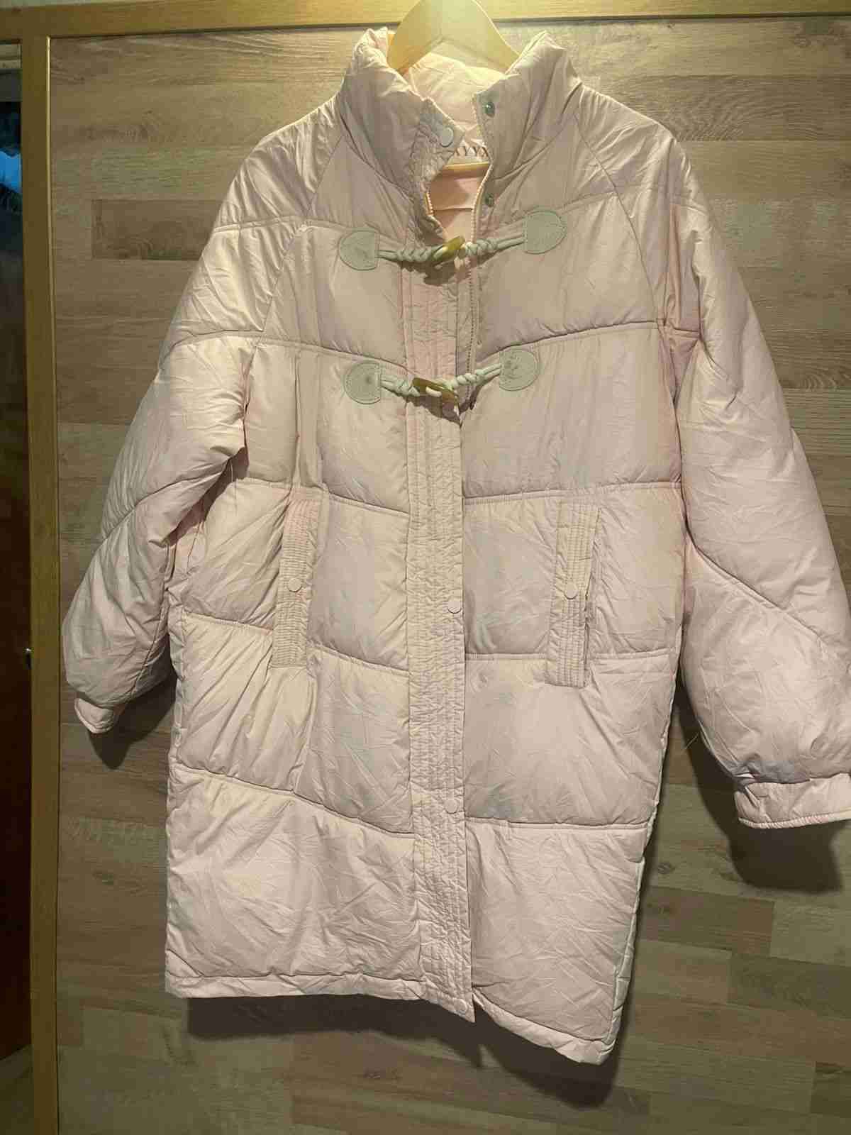 Abrigo rojo de terciopelo - miniatura 3