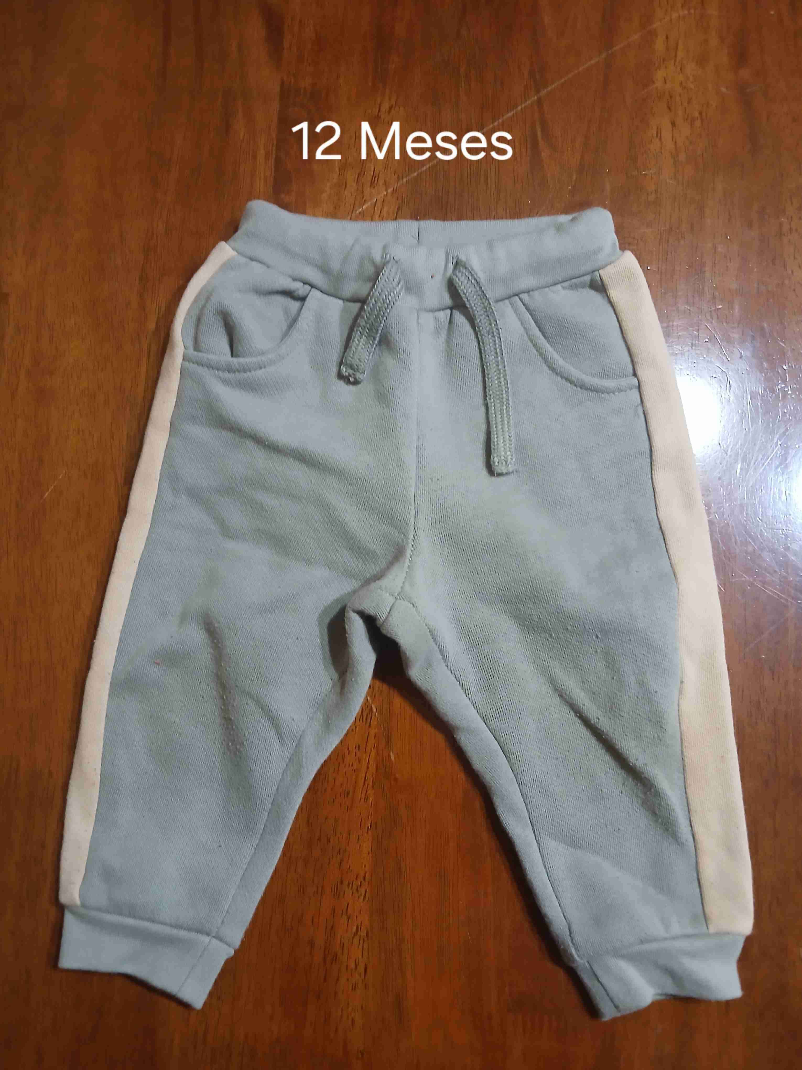 Lote de ropa de bebé hasta 18 meses - miniatura 1