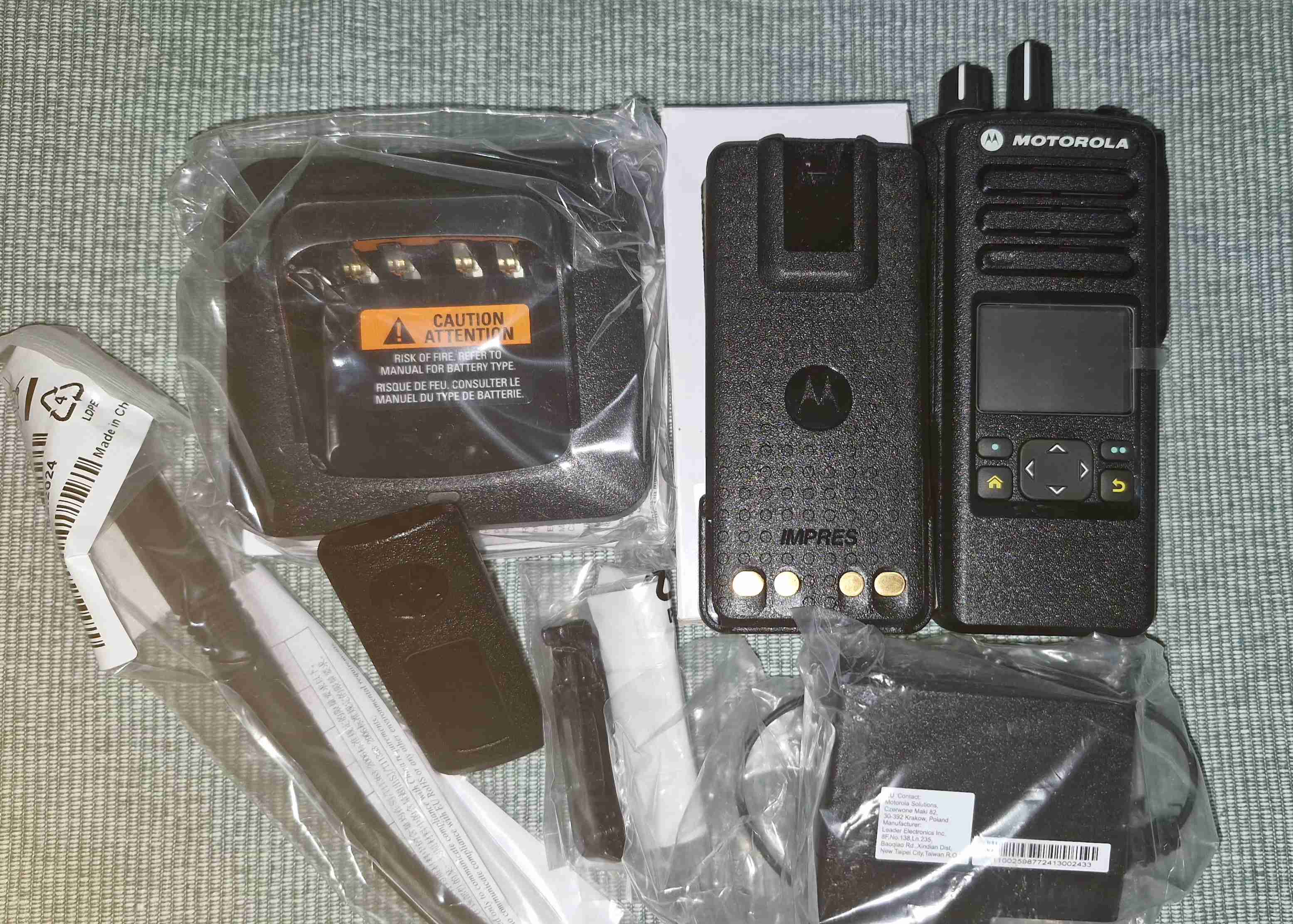 Radio Motorola APX 900 y accesorios - miniatura 2