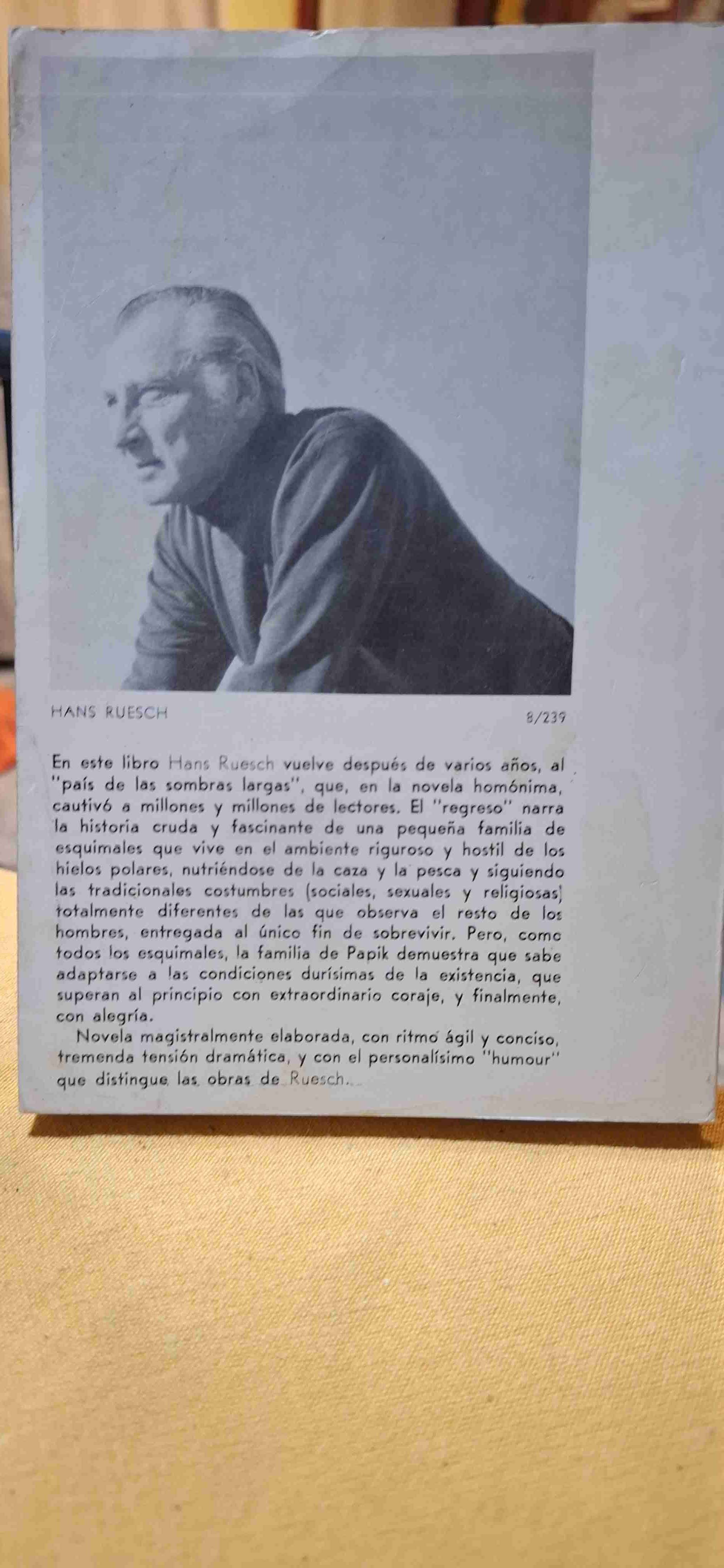 Libro 'El regreso al país de las sombras largas' - miniatura 2