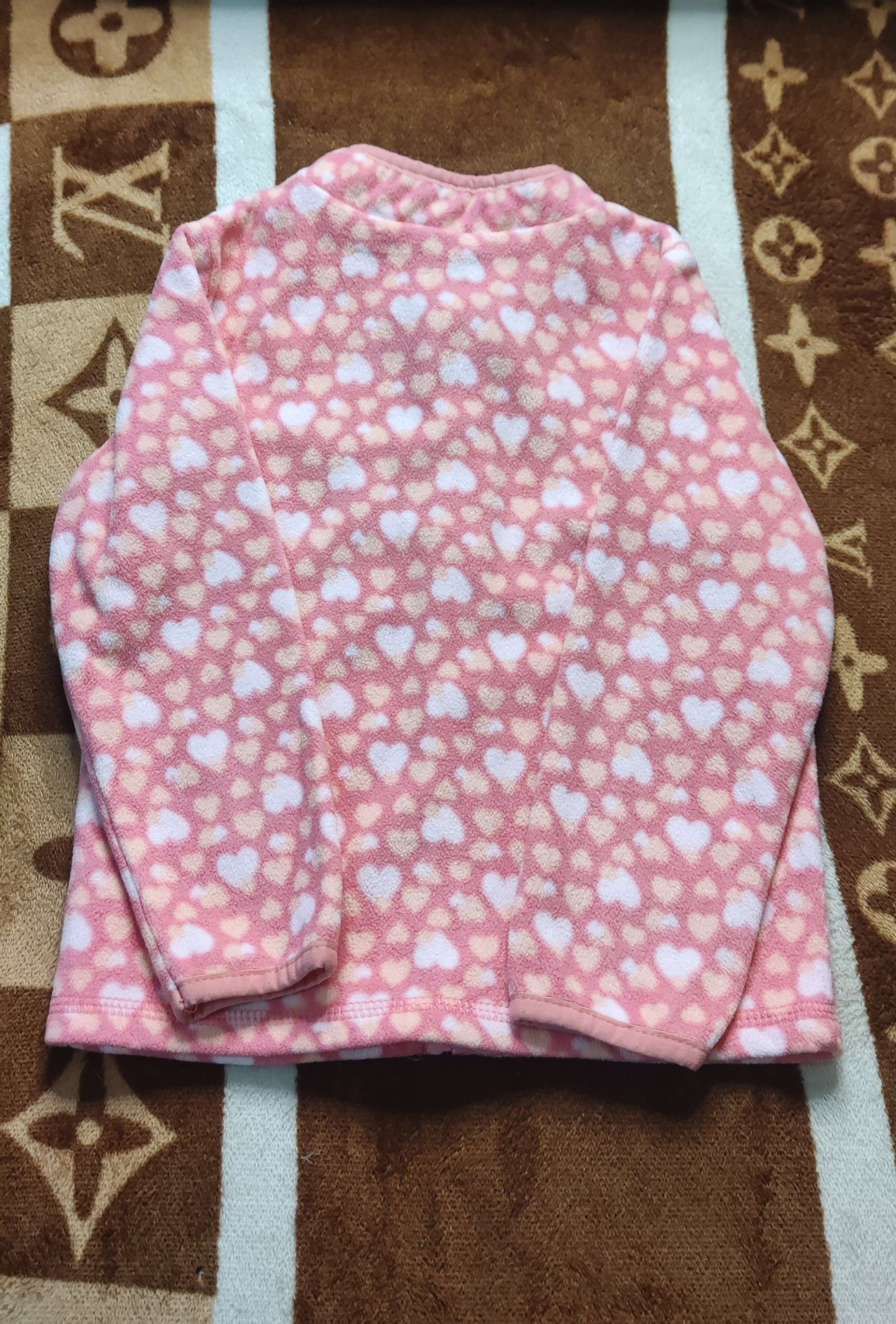 Polerón infantil rosado con corazones - miniatura 2