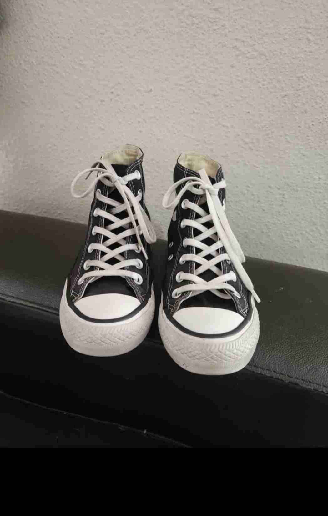 Zapatillas negras Converse - miniatura 2