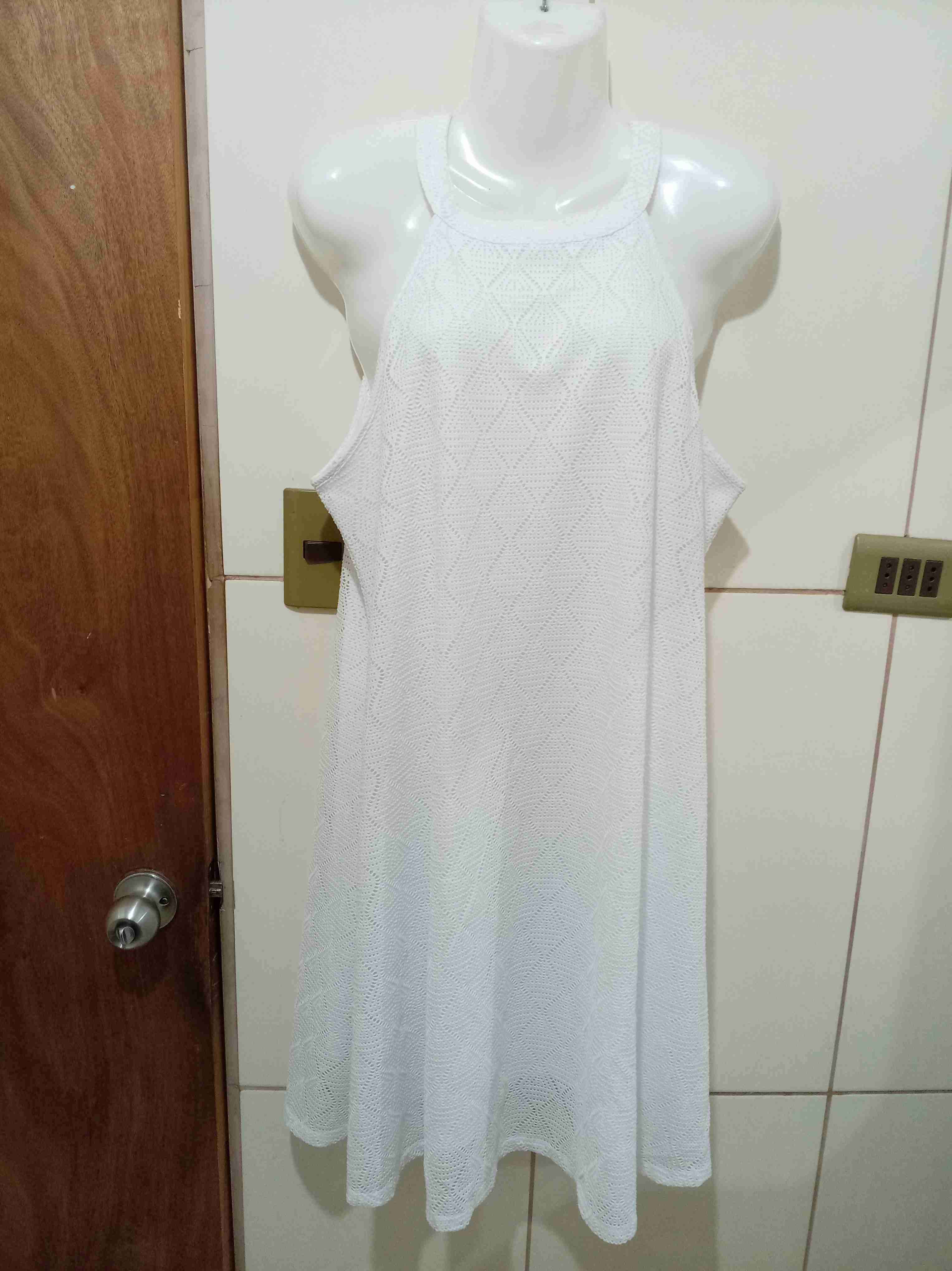 Vestido blanco sin mangas - miniatura 3