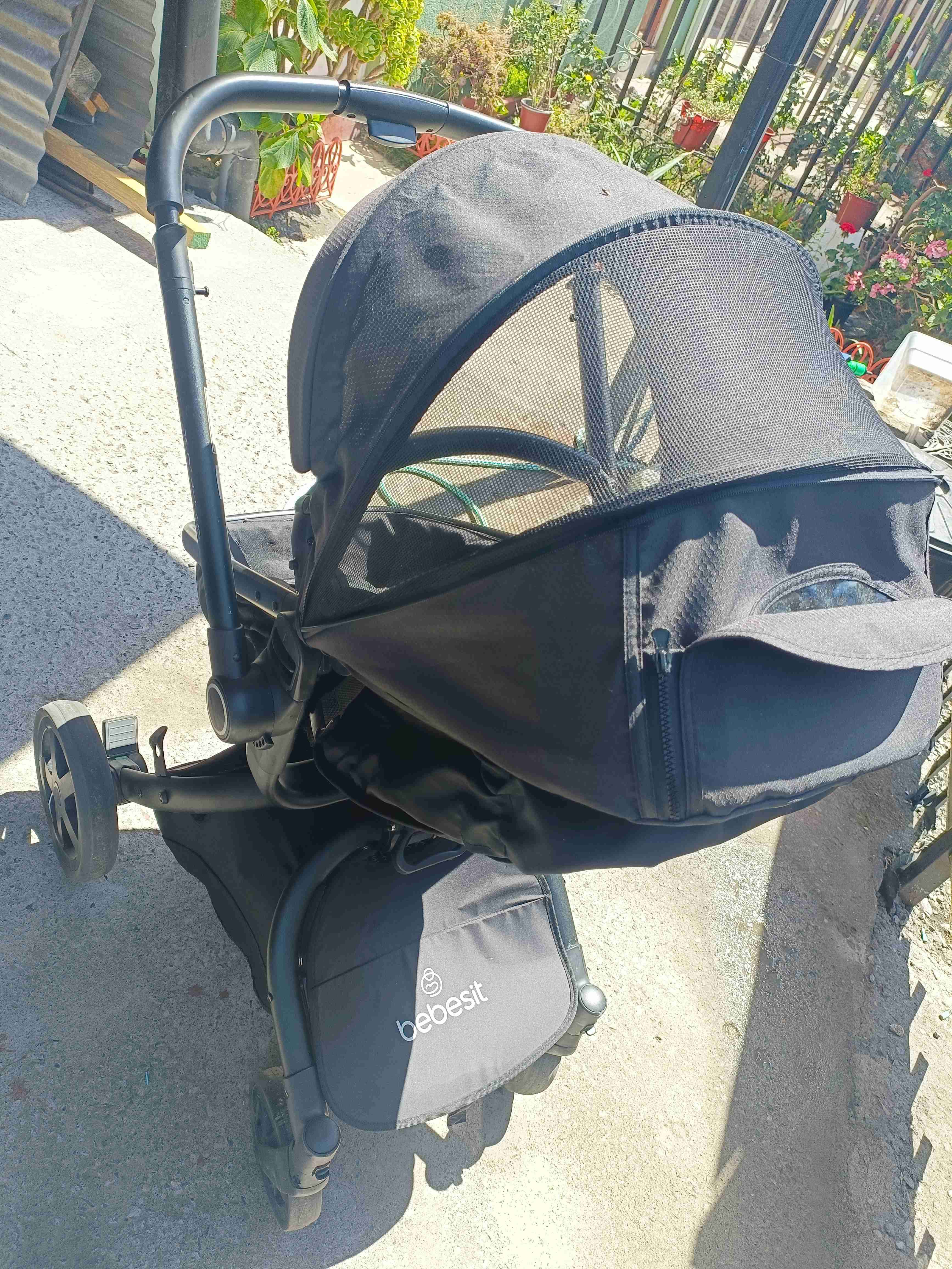 Coche de bebé negro usado - miniatura 3