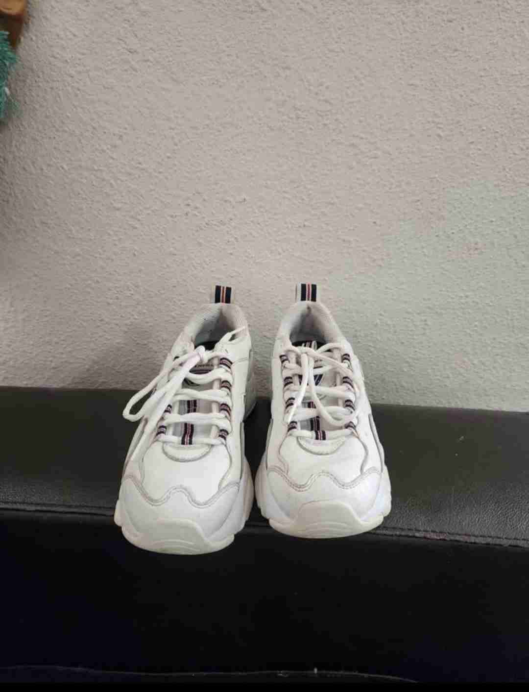 Zapatillas sckechers estilo fila - miniatura 1