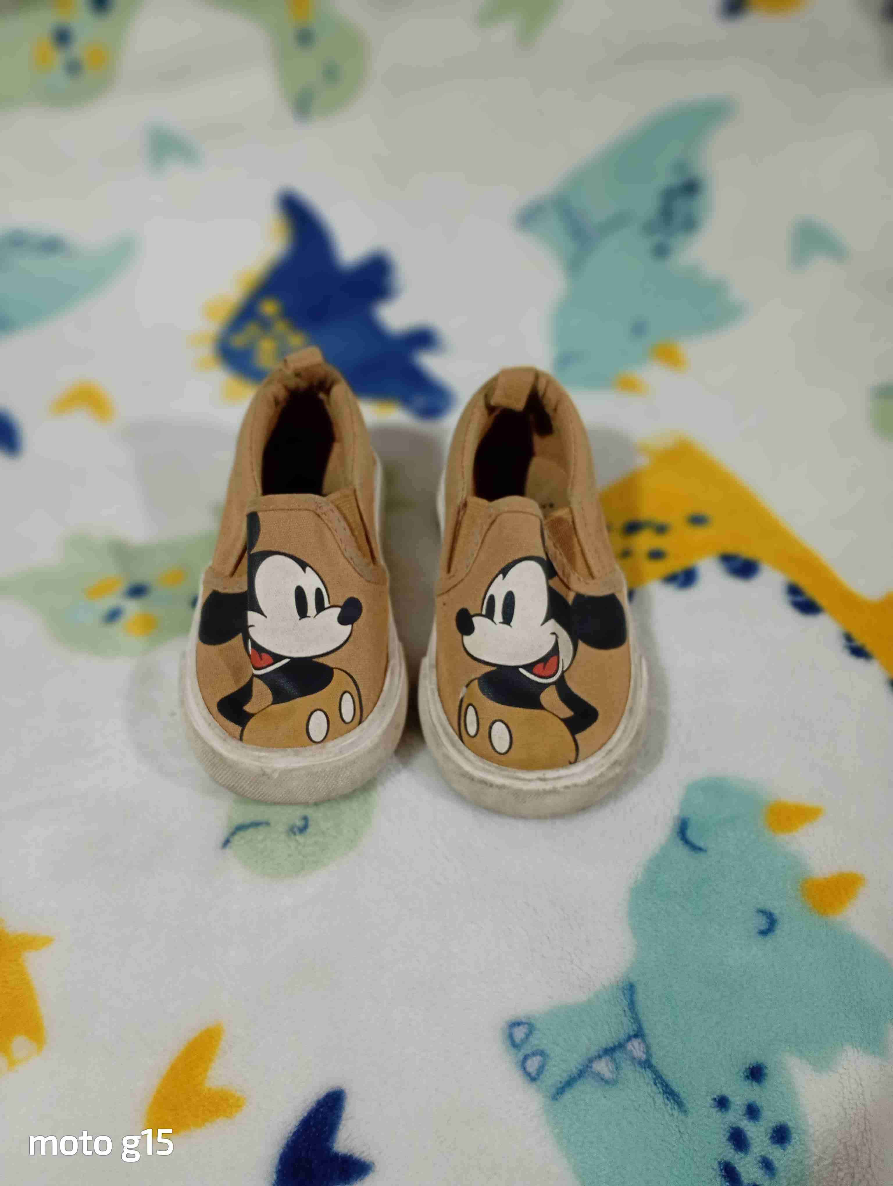 Zapatillas infantiles con diseño