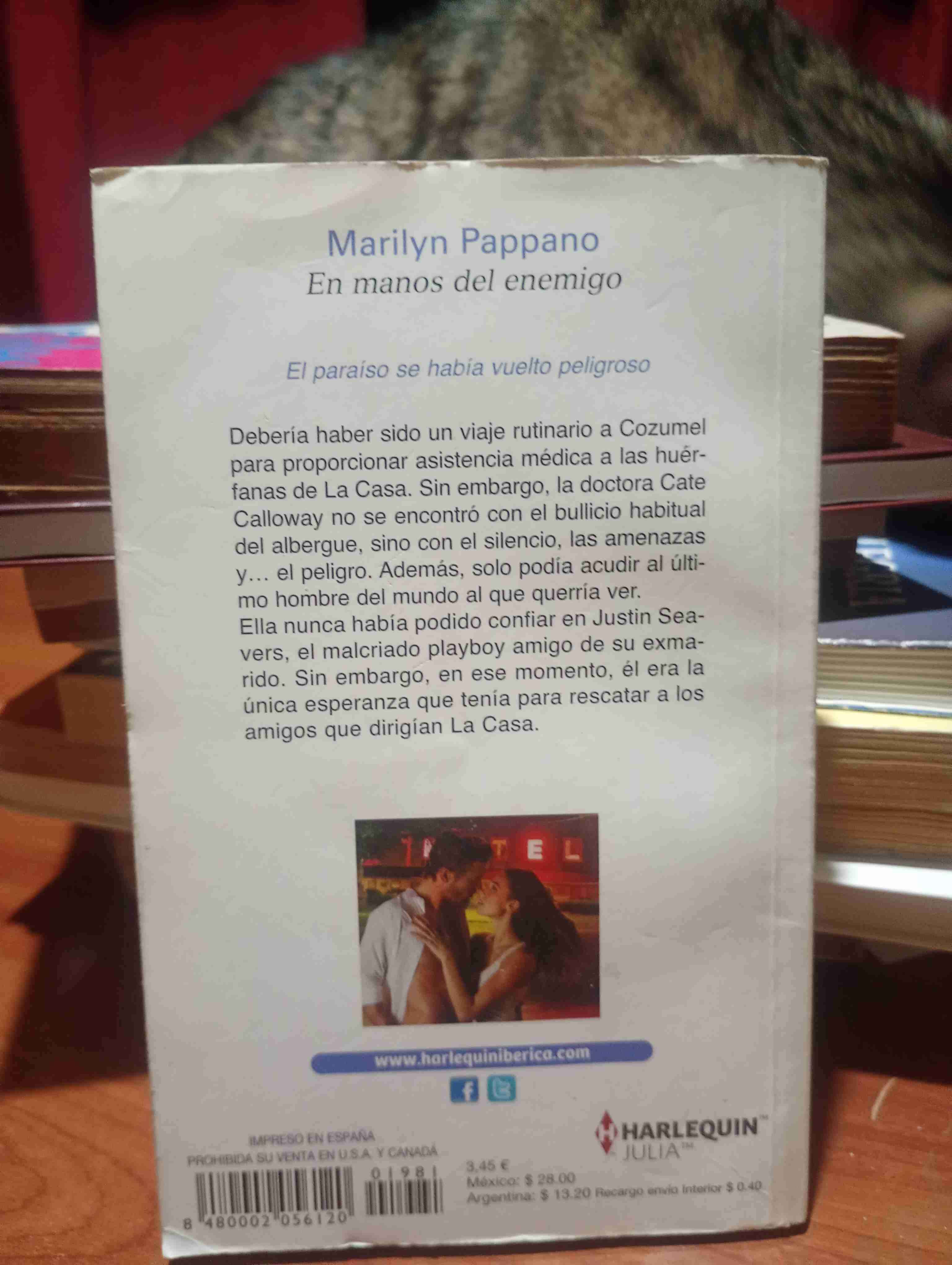 Libro 'En manos del enemigo' - miniatura 2