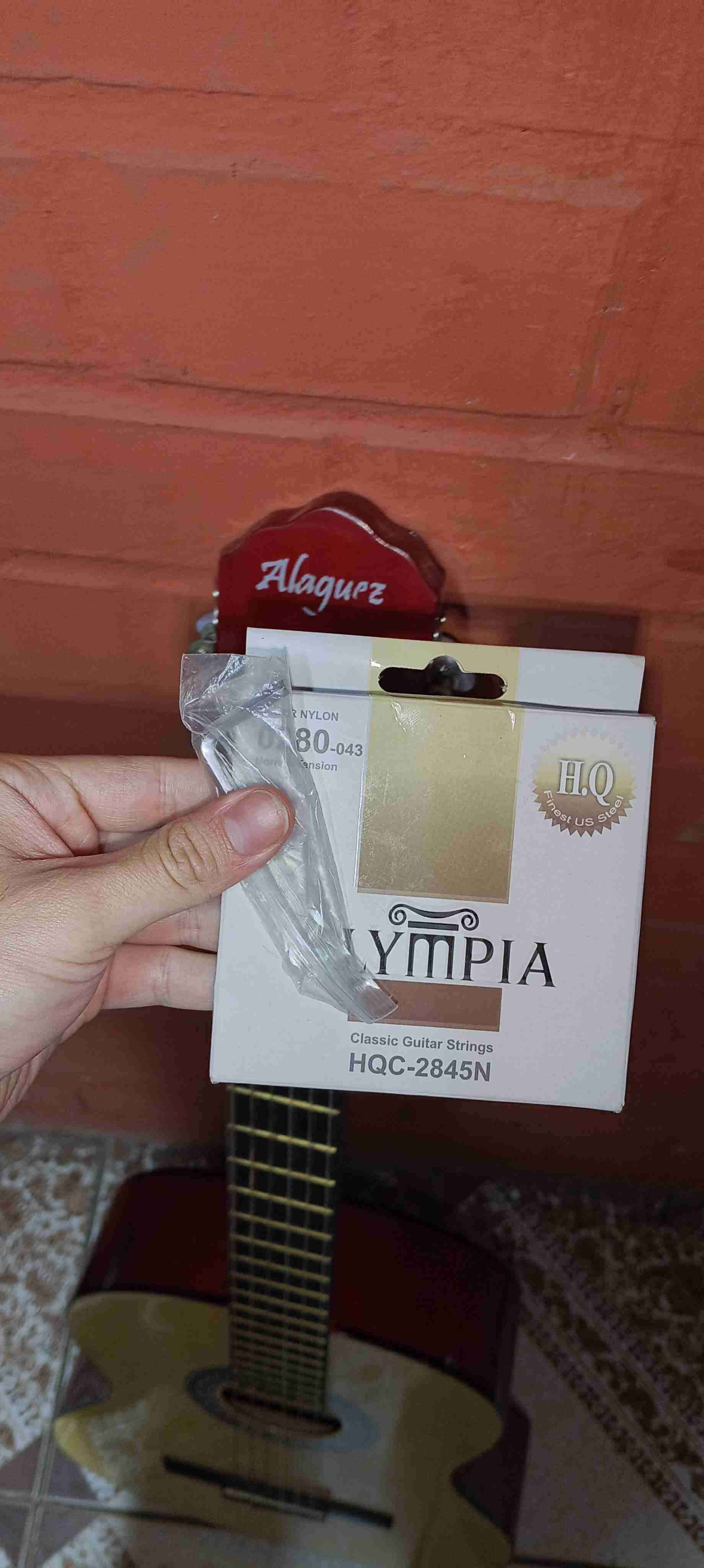 Guitarra clásica de madera - miniatura 5