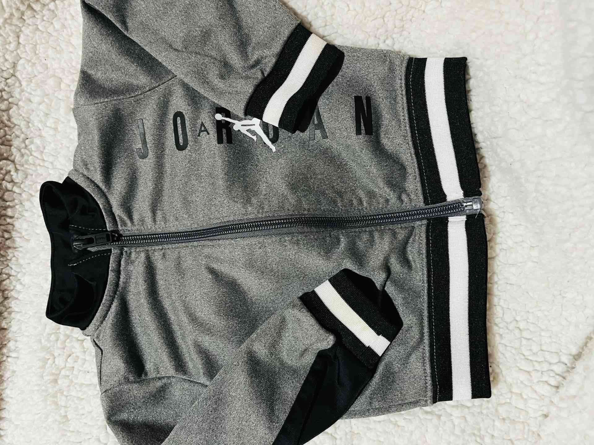 Polerón gris Jordan para niños - miniatura 1