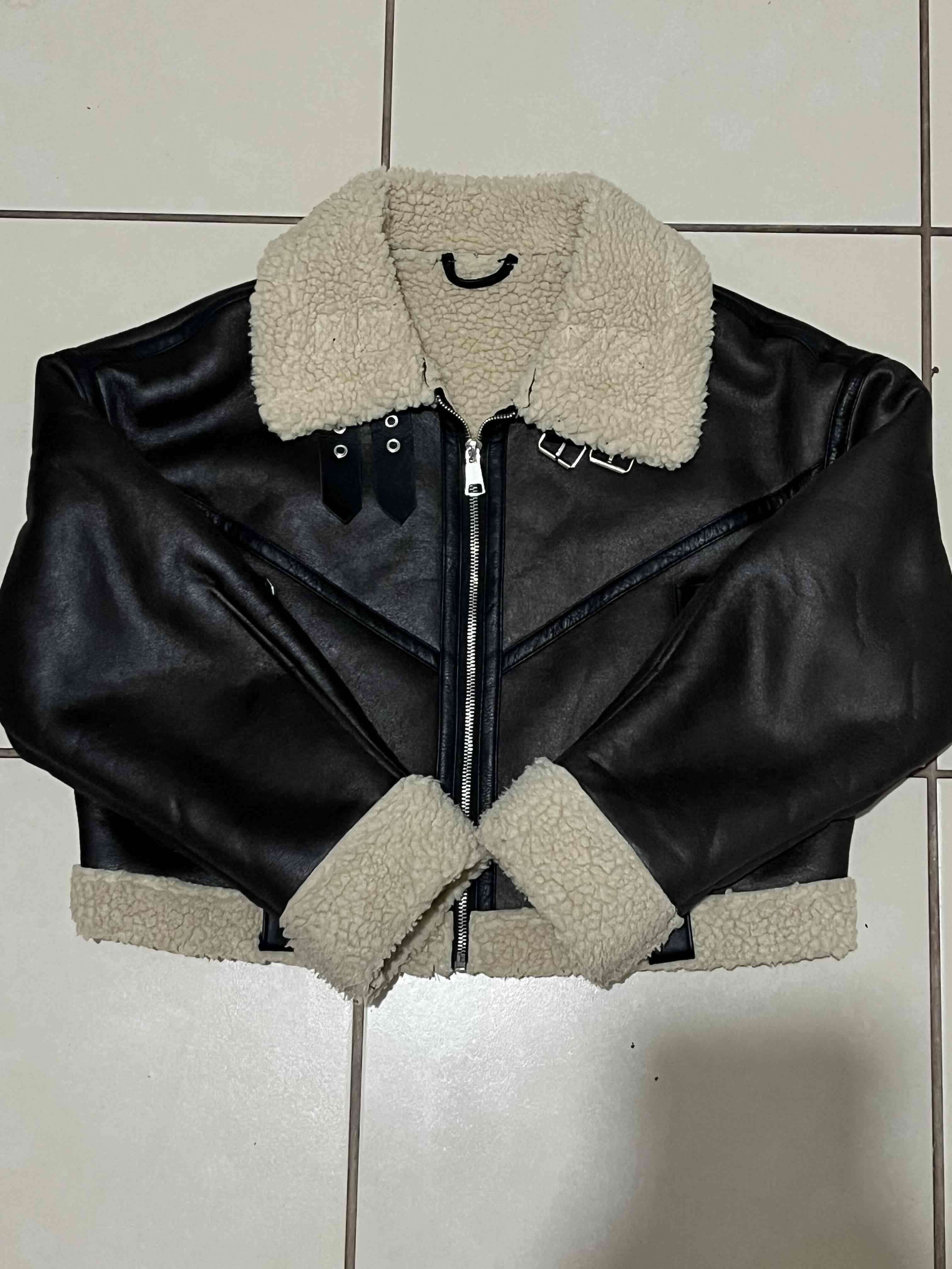 Chaqueta de cuero negra con forro - miniatura 6