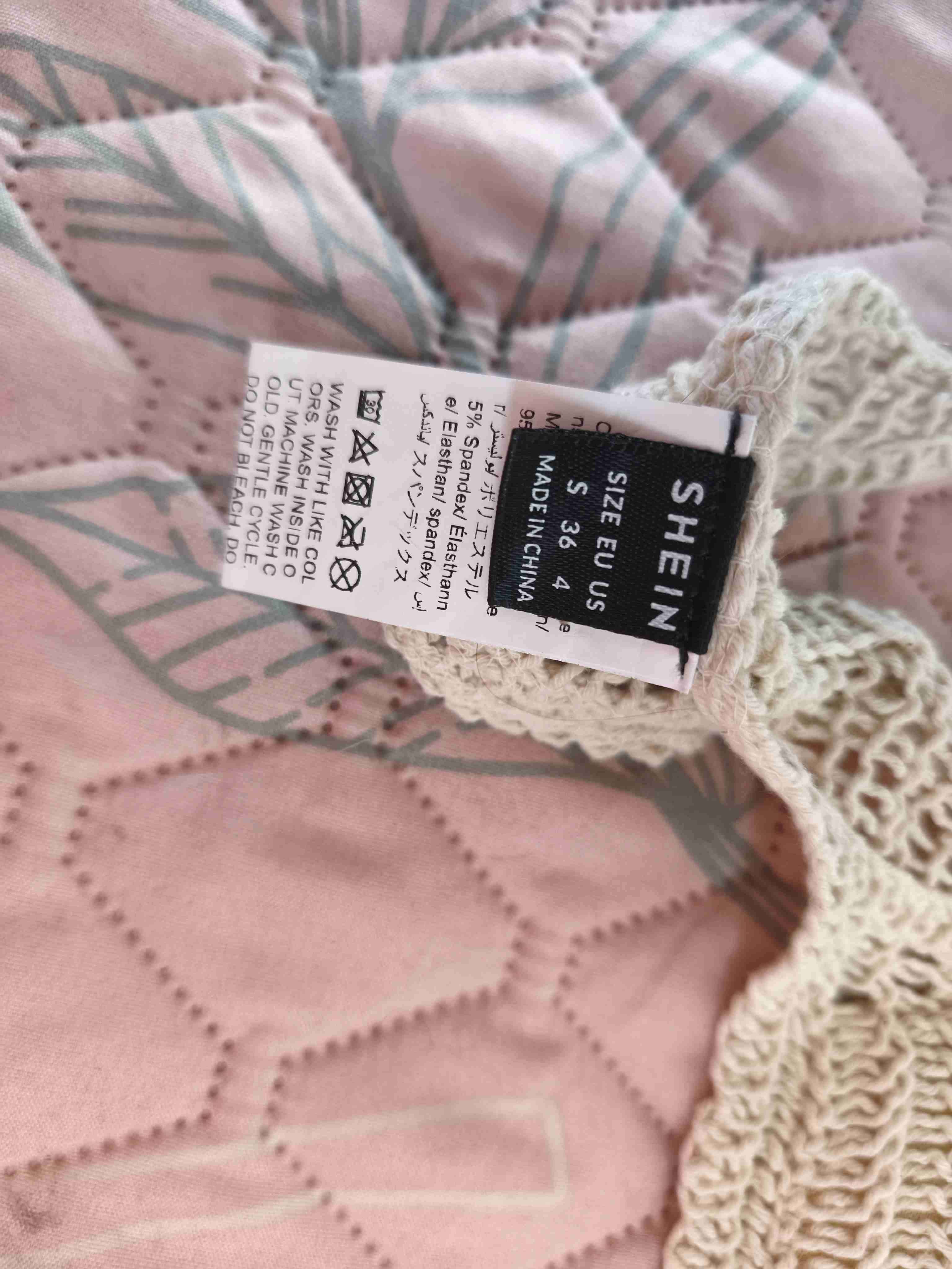 Top bikini tejido crochet beige - miniatura 2