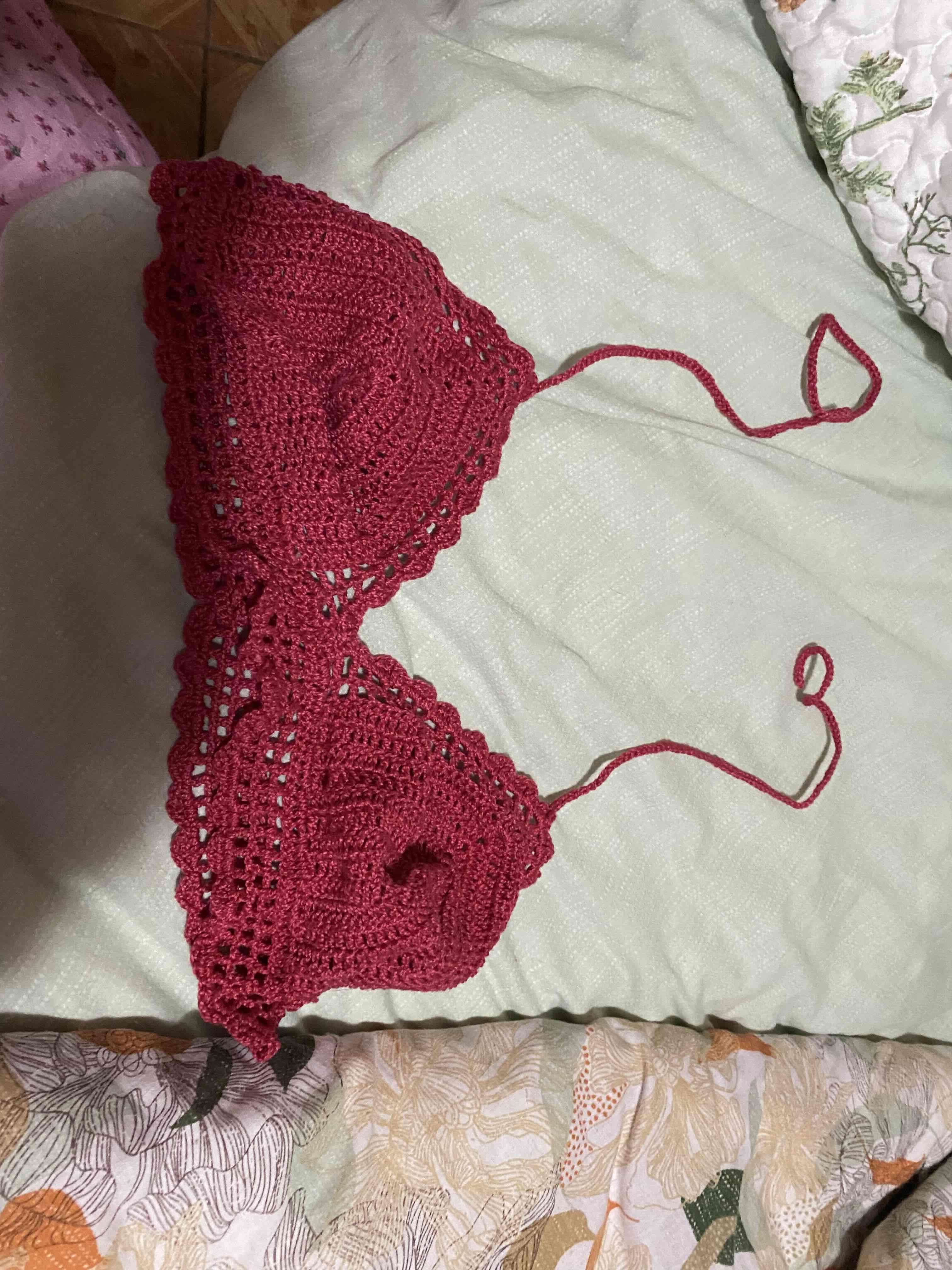 Top de bikini tejido rosa  a crochet