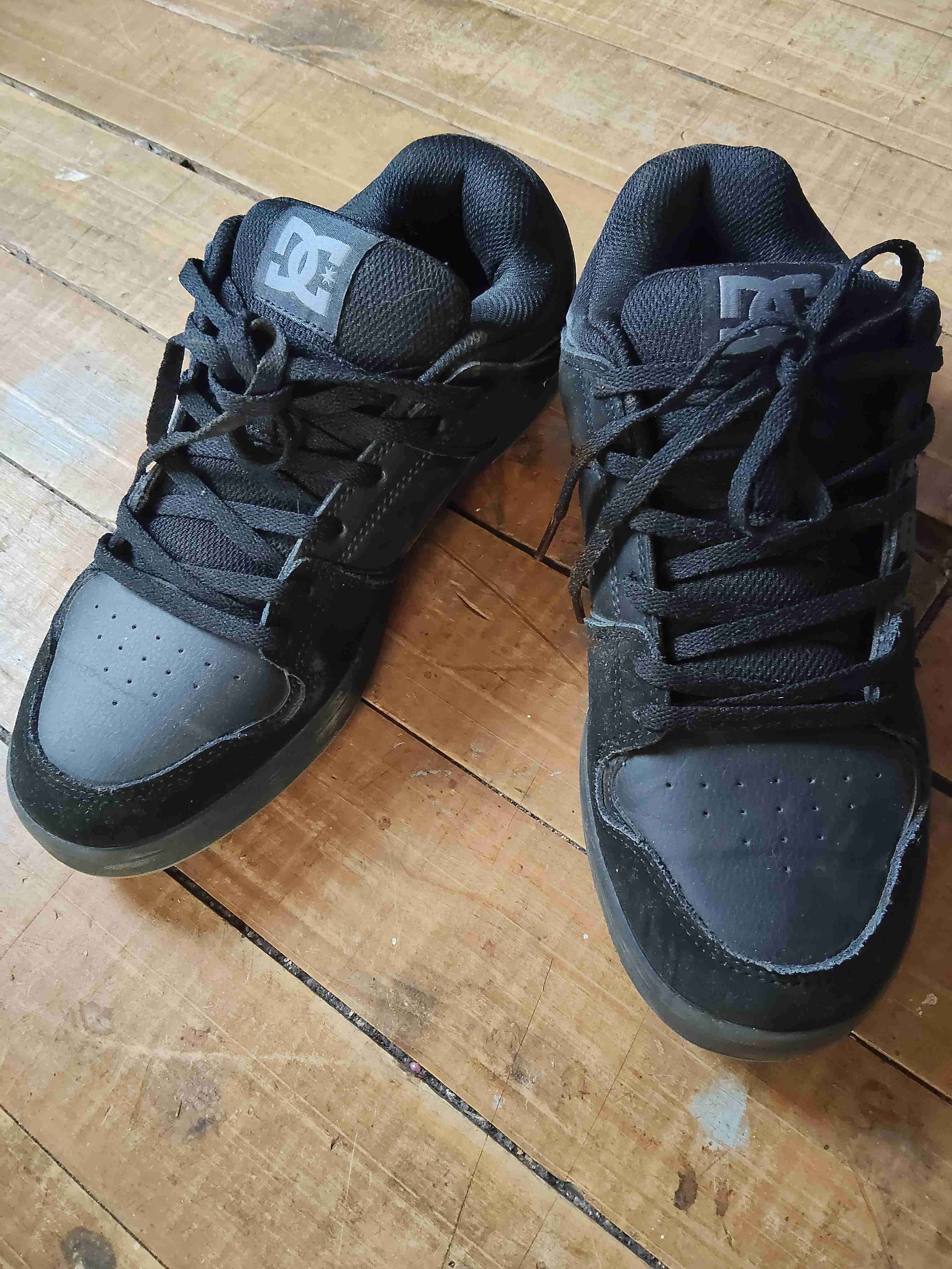 Zapatillas DC negras - miniatura 1